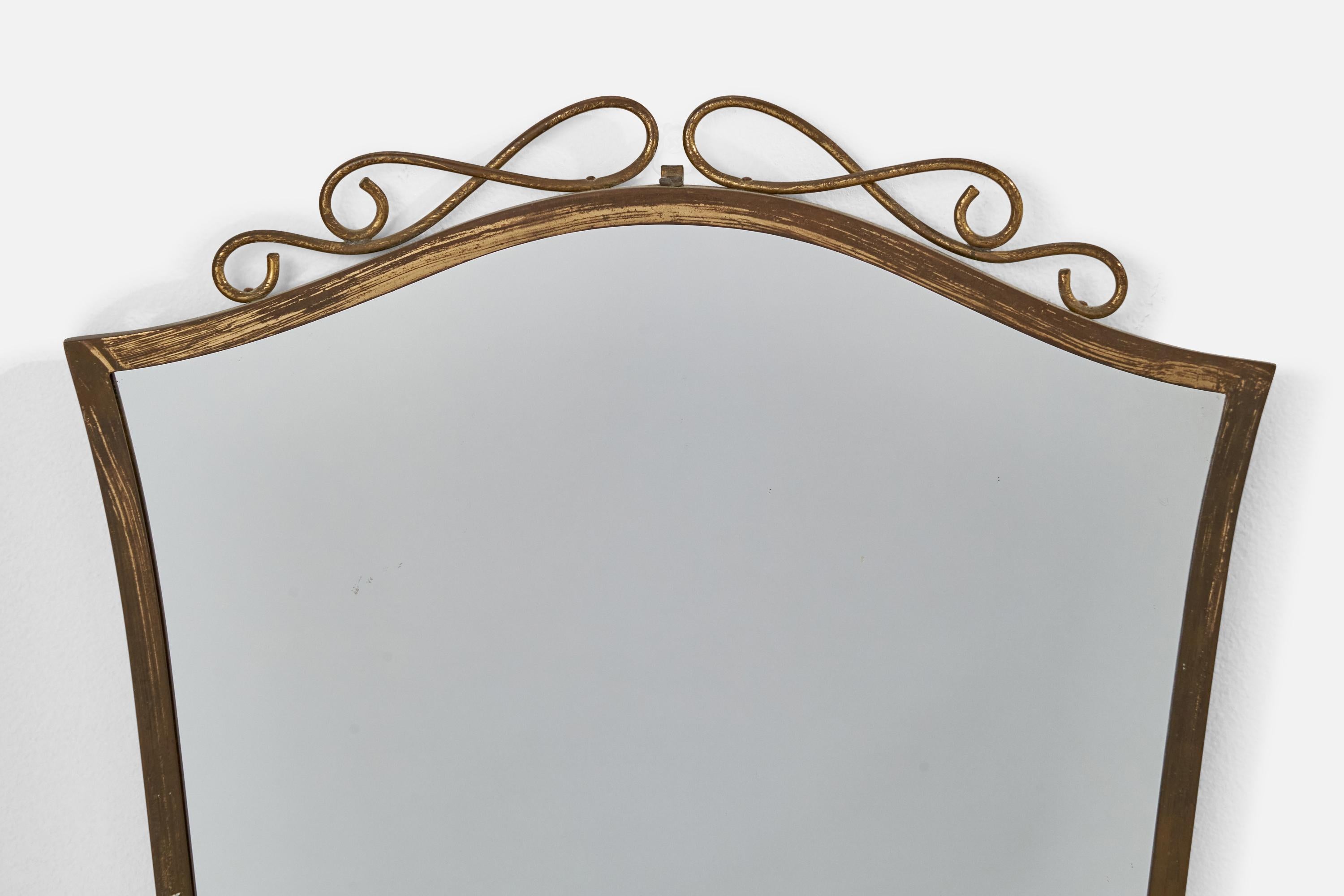 Specchio da parete di design italiano, ottone, vetro a specchio, Italia, anni '1940 In condizioni buone in vendita a High Point, NC
