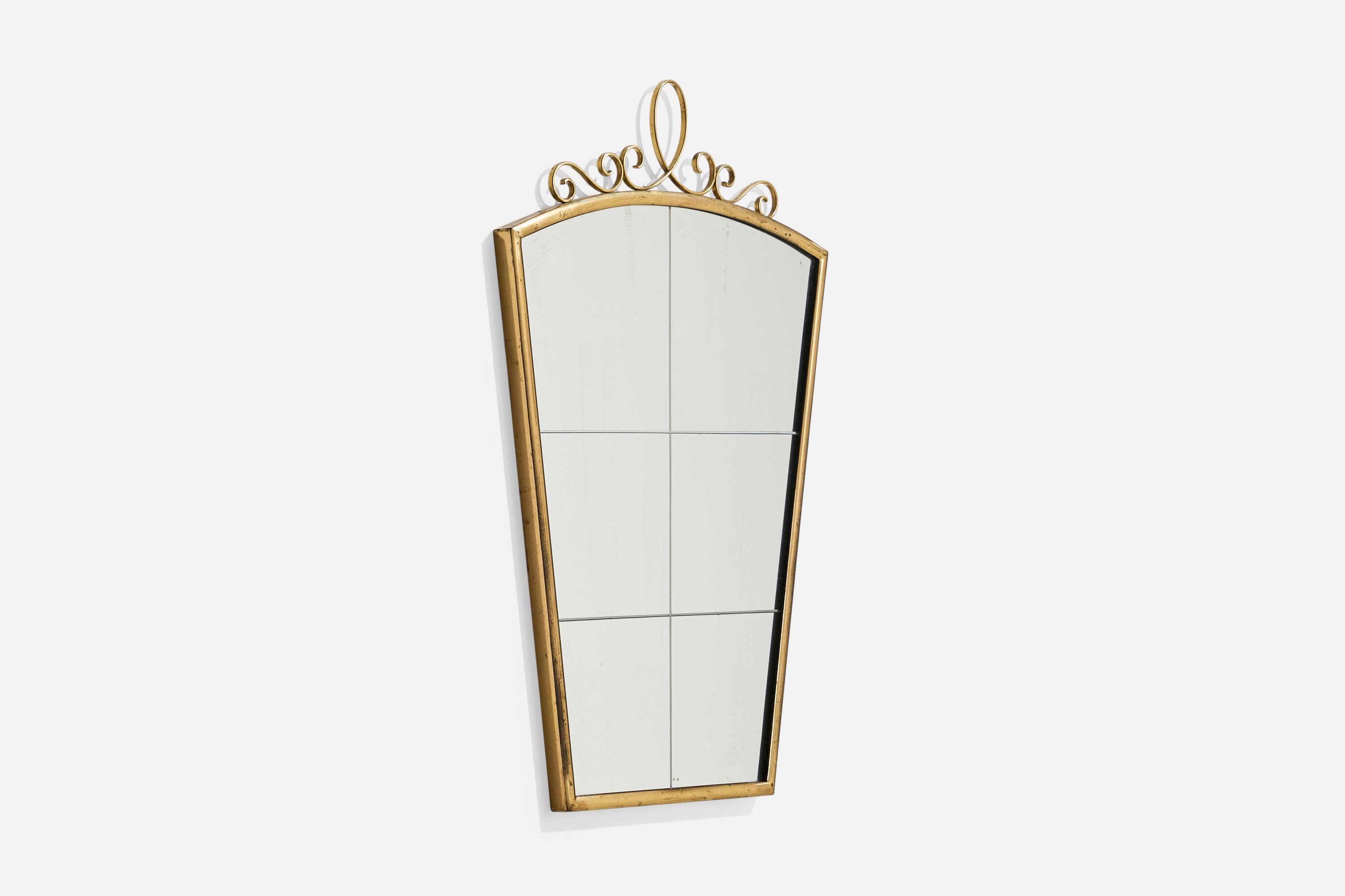 Mid-Century Modern Designer italien, miroir mural, laiton, miroir, Italie, années 1940 en vente