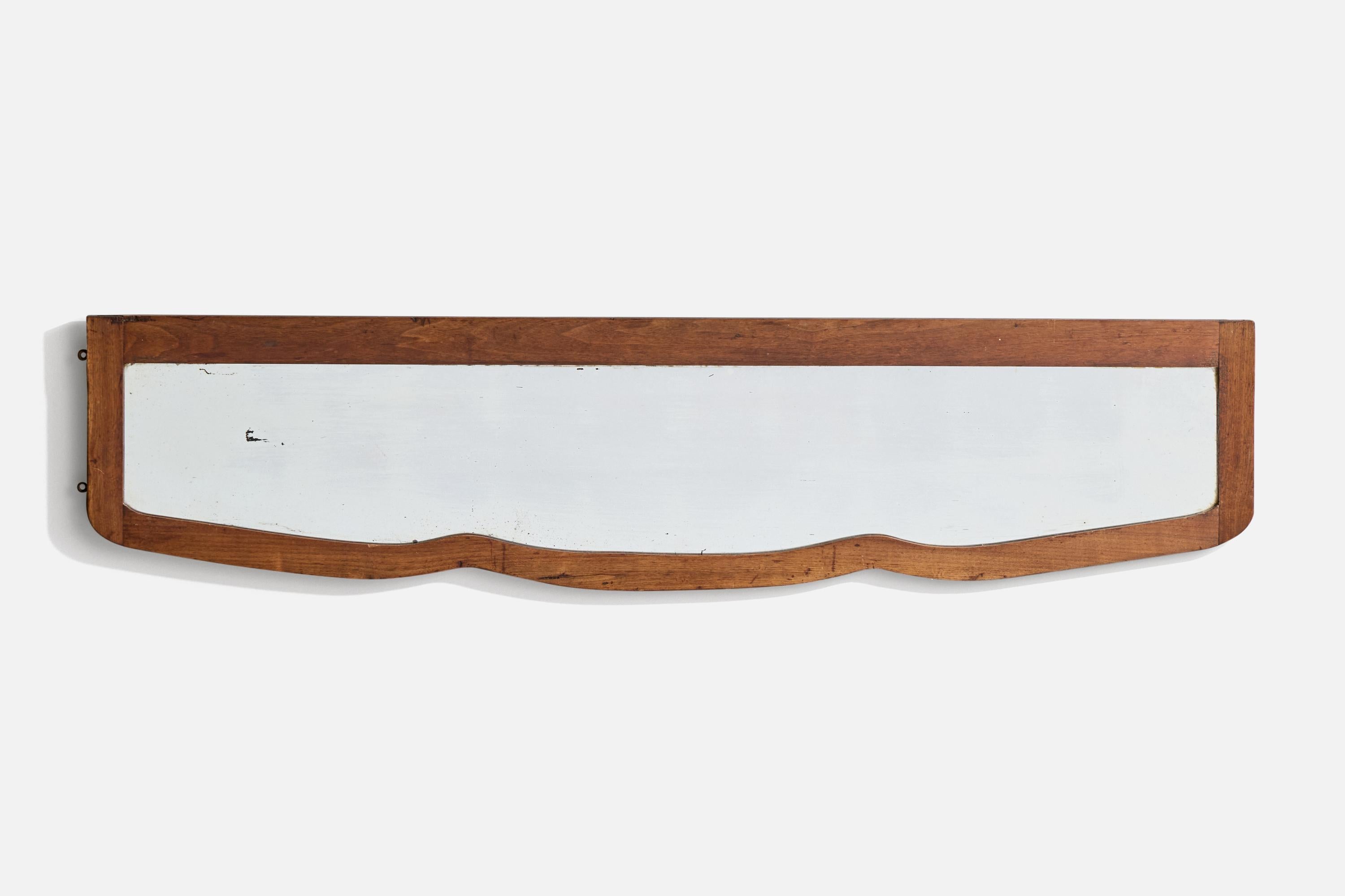 Specchio da parete in Oak disegnato e prodotto in Italia, anni '40.
 