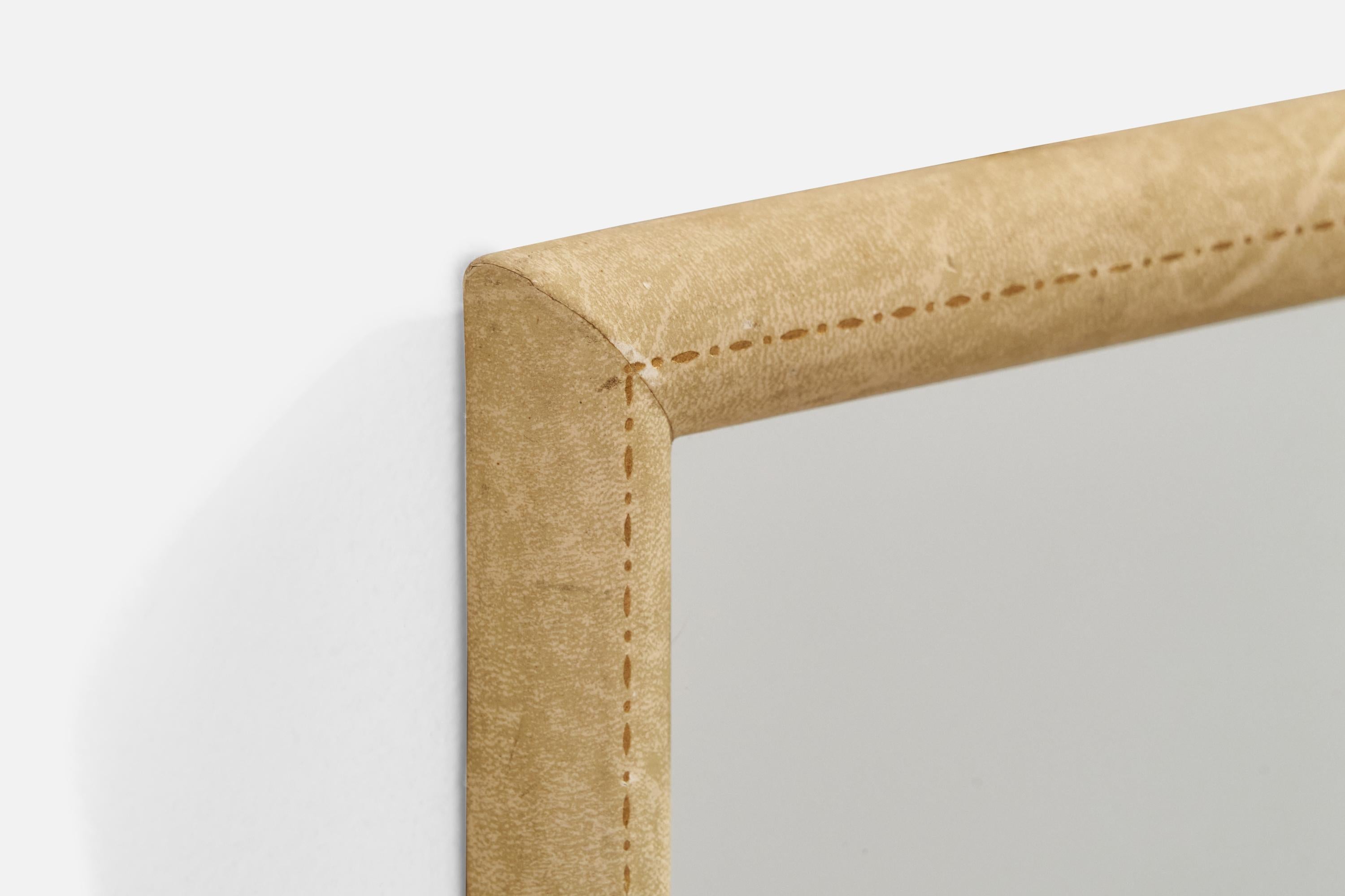 Diseñador italiano, Espejo de pared, Papel pergamino, Italia, años 40 en Bueno estado para la venta en High Point, NC