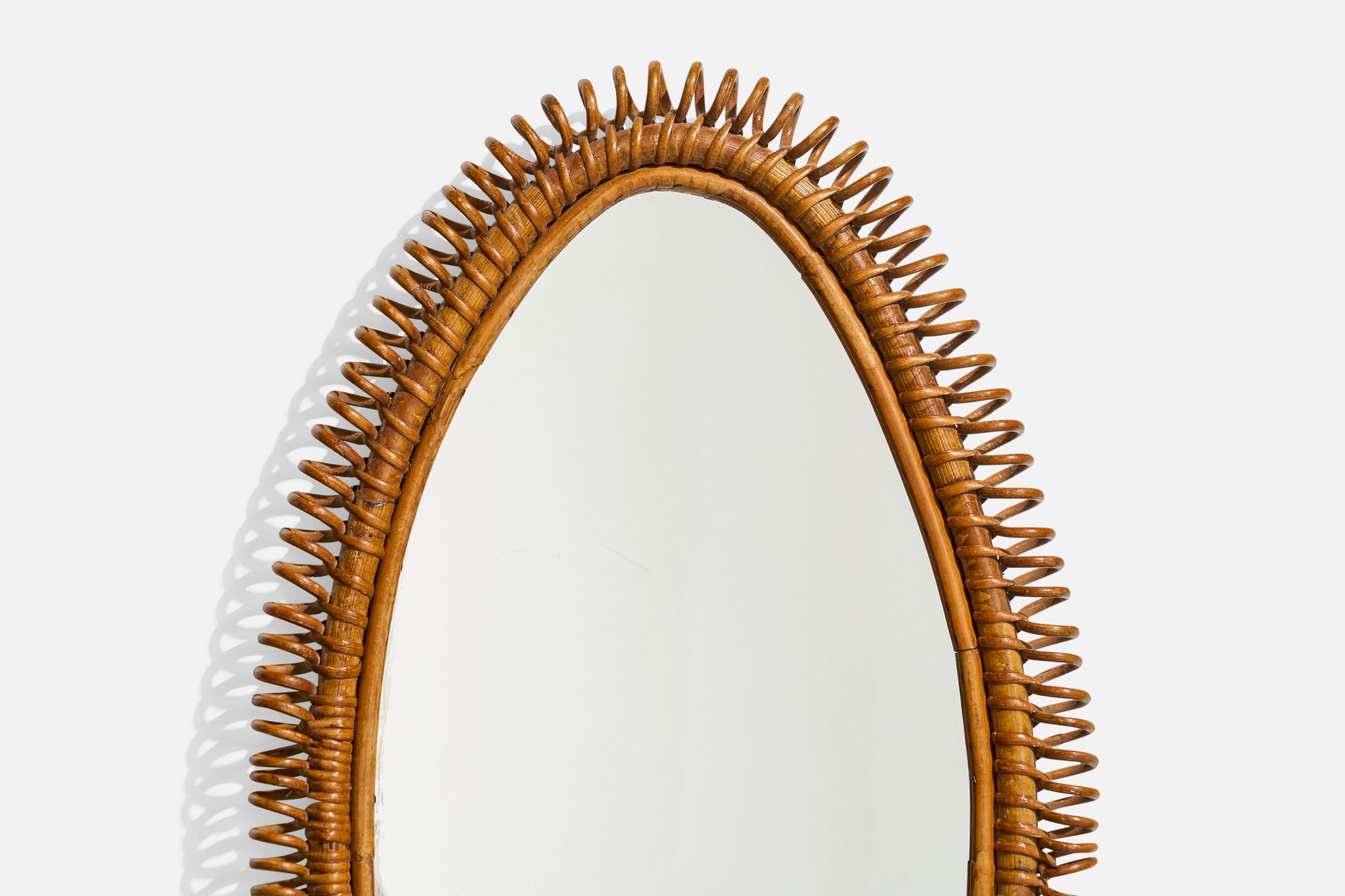 Metà XX secolo Specchio da parete di design italiano, rattan, bambù, Italia, anni '50 in vendita