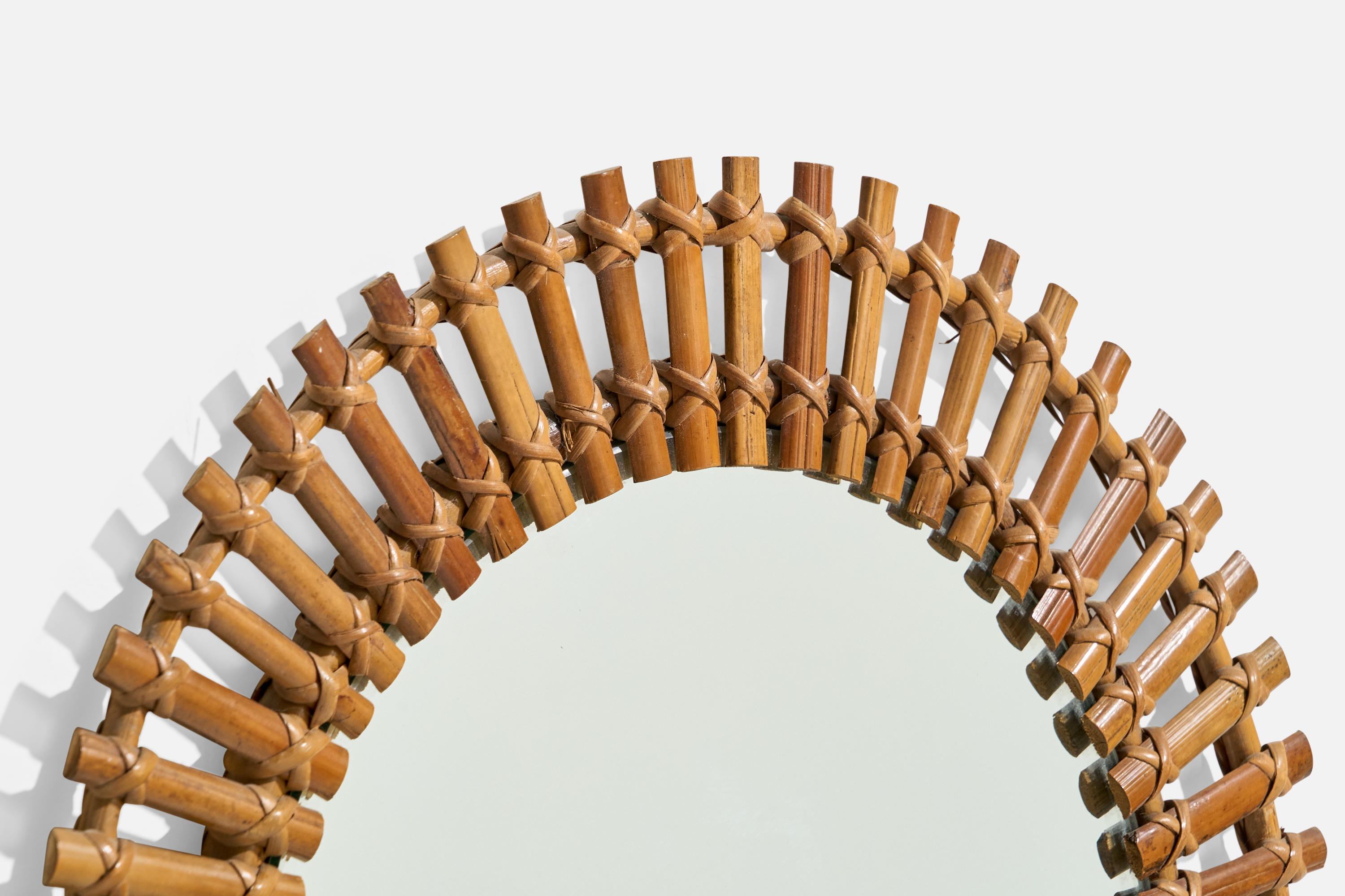 Italienischer Designer, Wandspiegel, Rattan, Bambus, Italien, 1950er Jahre im Zustand „Gut“ im Angebot in High Point, NC