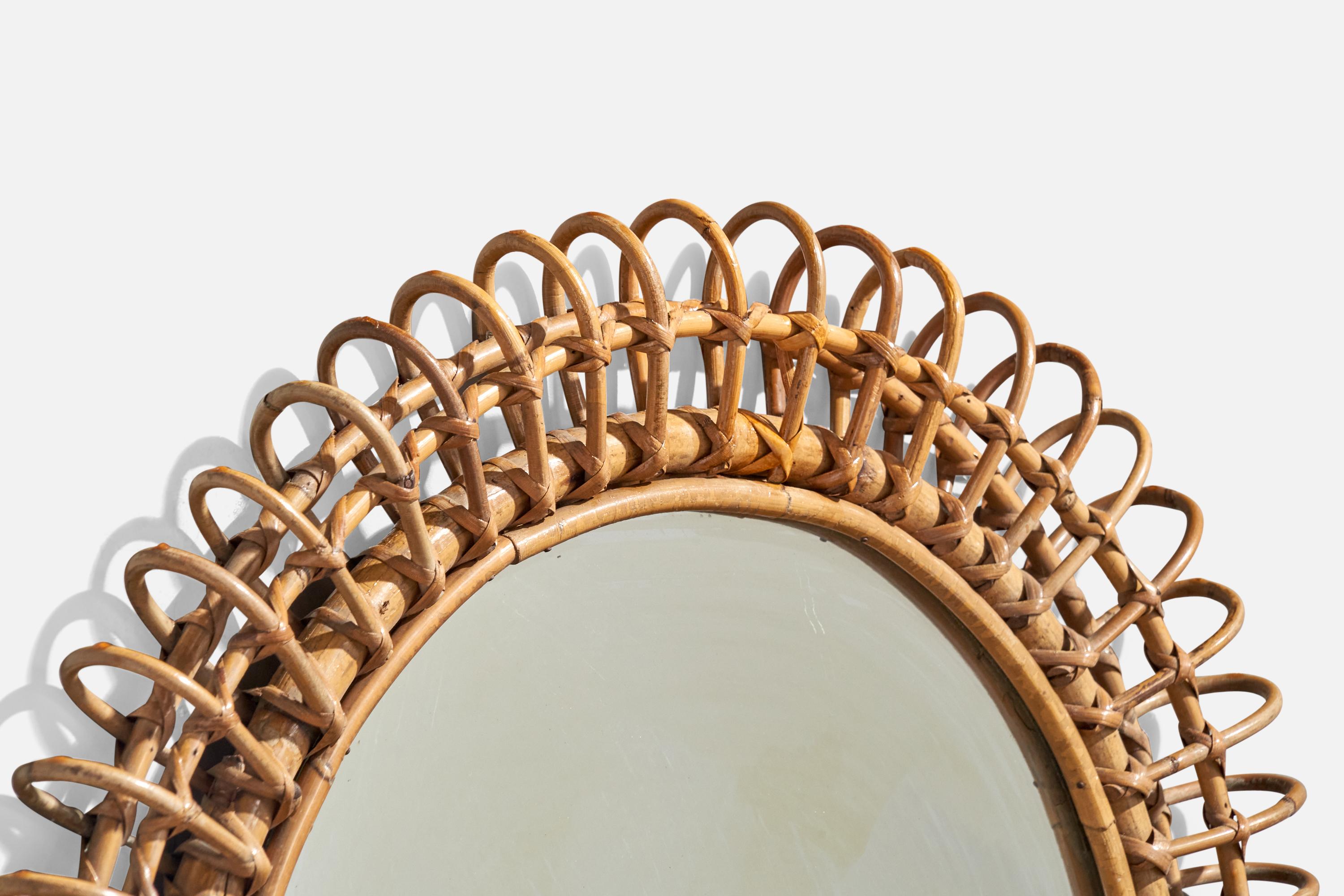 Specchio da parete di design italiano, rattan, bambù, Italia, anni '60 In condizioni buone in vendita a High Point, NC