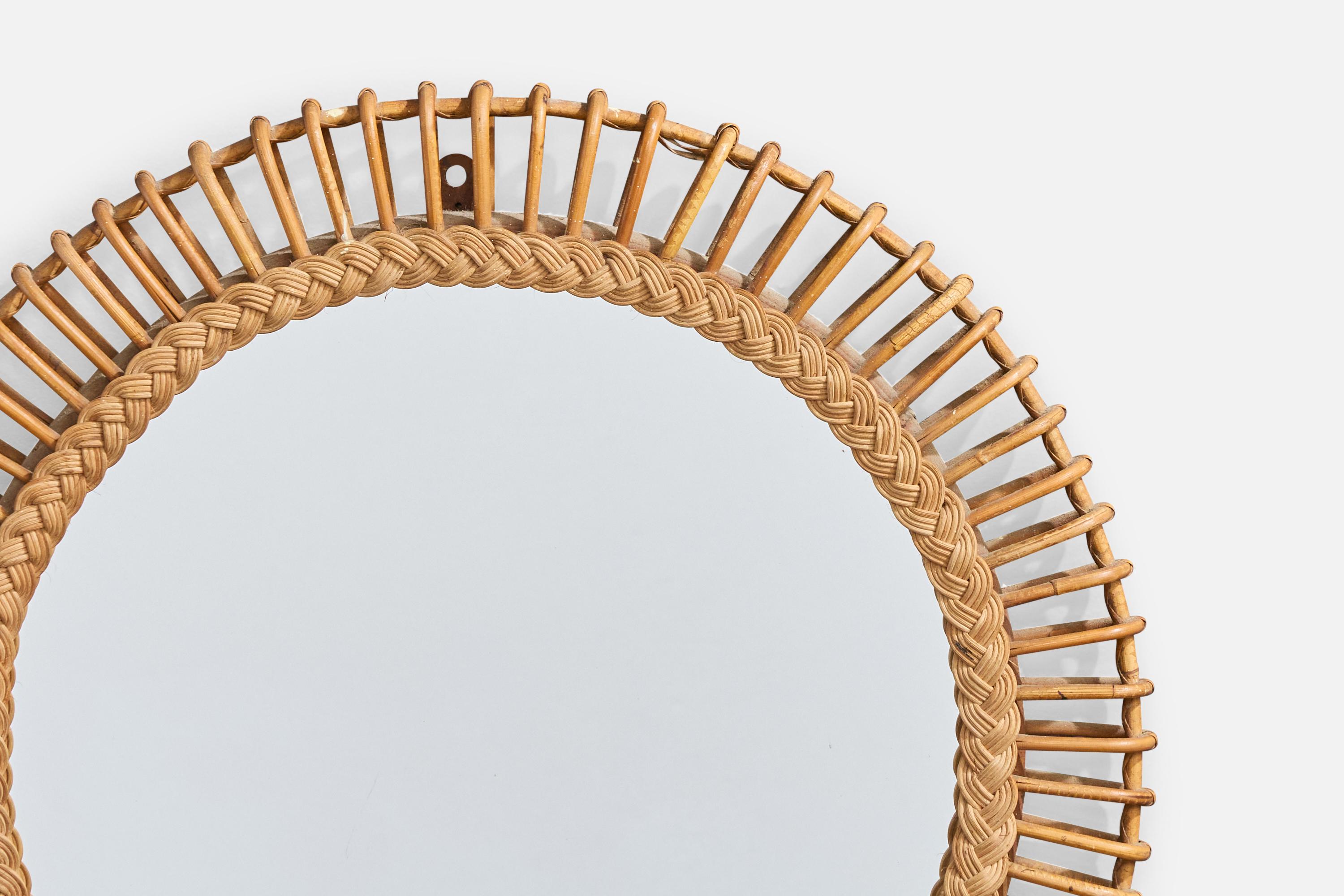 Specchio da parete di design italiano, rattan, bambù, Italia, anni '60 In condizioni buone in vendita a High Point, NC