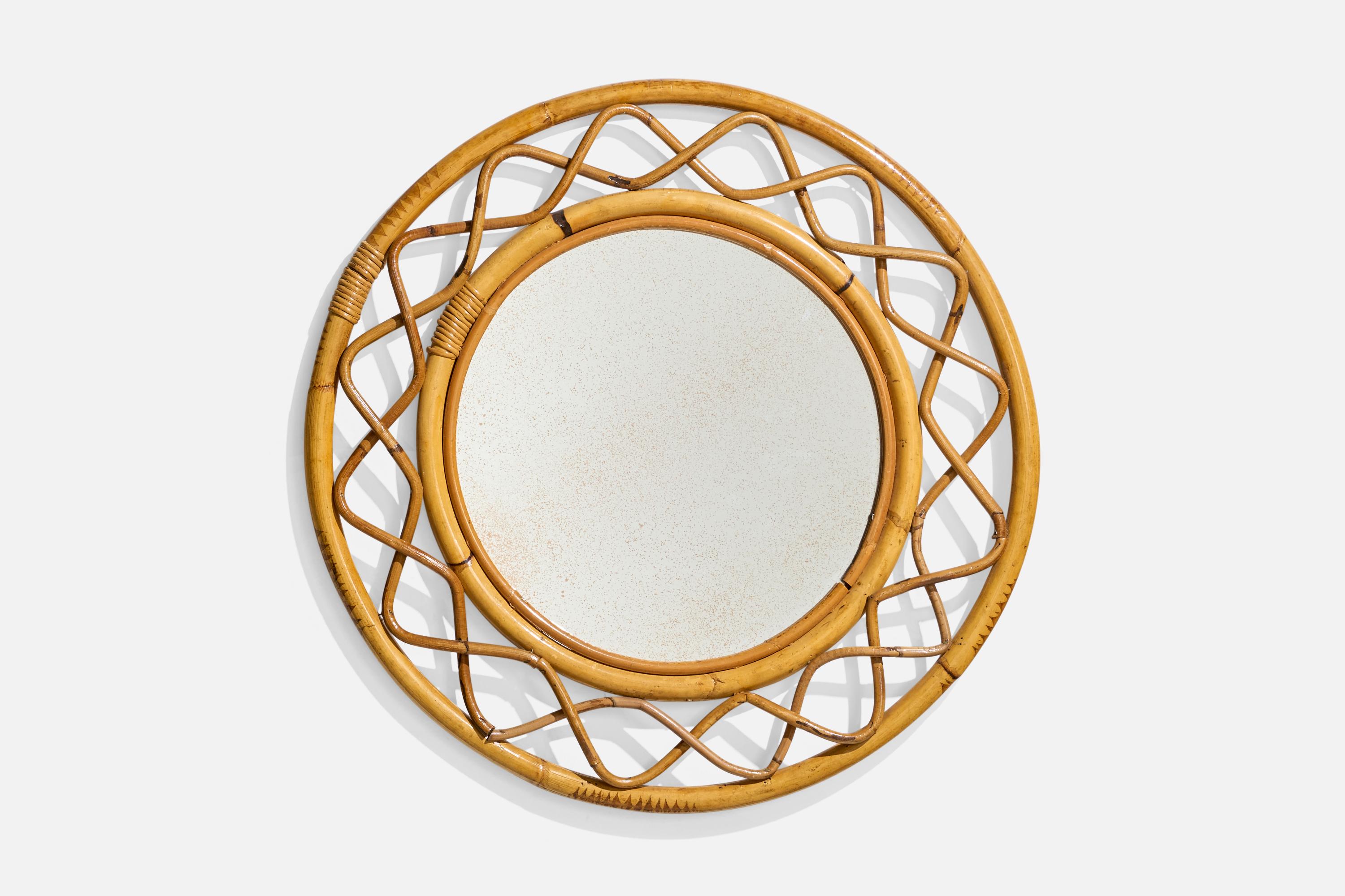 Ein Wandspiegel aus Bambus und Rattan, entworfen und hergestellt von einem italienischen Designer, Italien, 1950er-1960er Jahre.
 