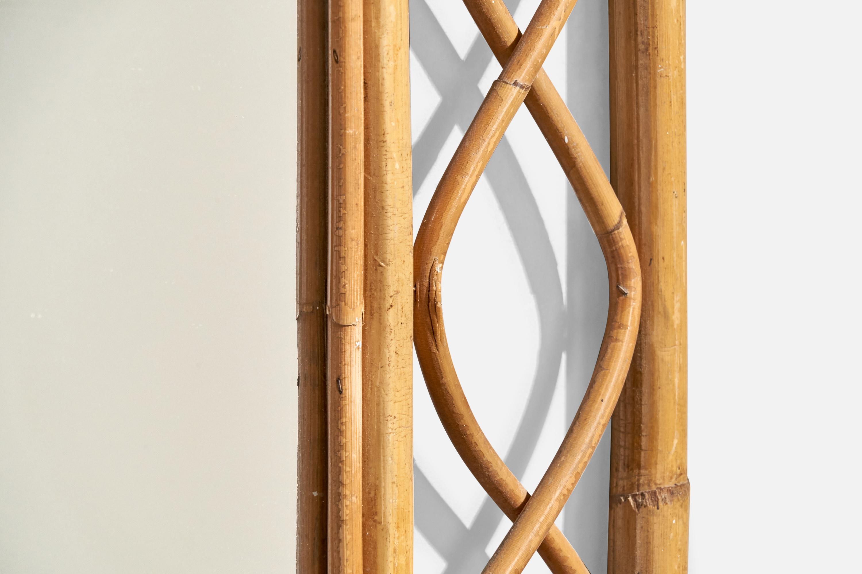 Rattan Specchio da parete di design italiano, rattan, bambù, vetro a specchio, Italia, anni '50 in vendita