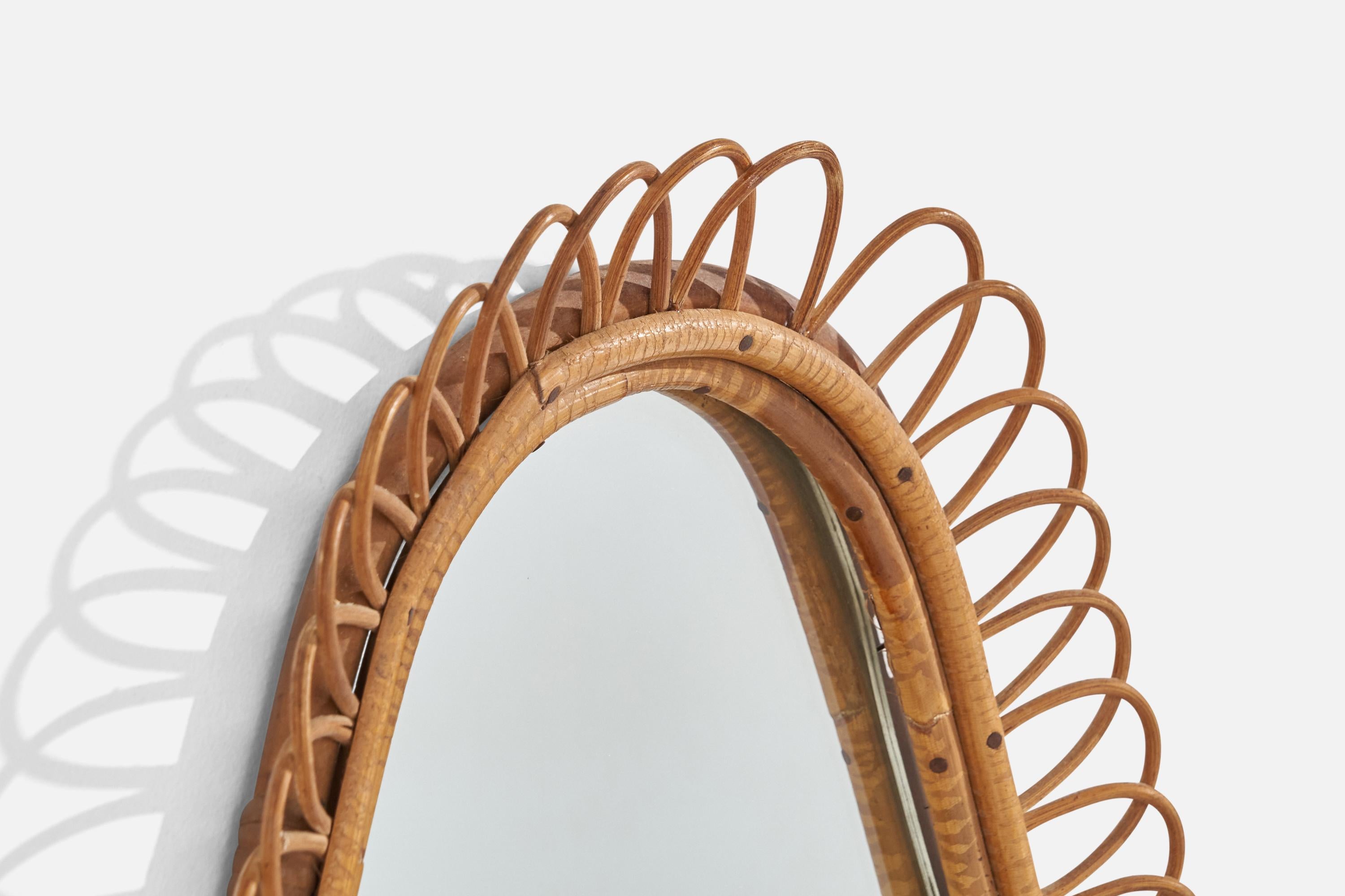 Italienischer Designer, Wandspiegel, Rattan, Bambus, Spiegelglas, Italien, 1960er Jahre im Zustand „Gut“ im Angebot in High Point, NC