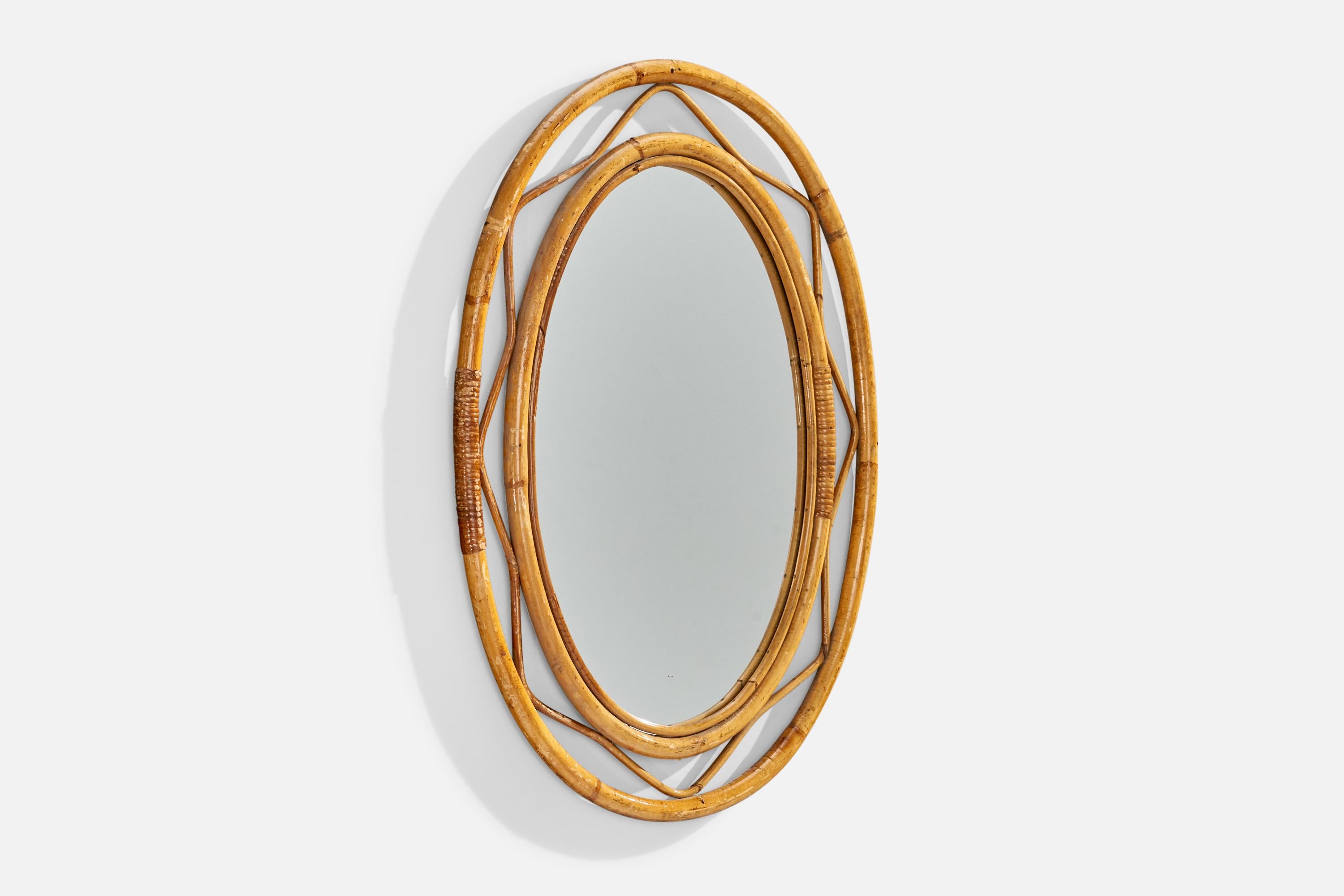 Mid-Century Modern Designer italien, miroir mural, rotin, bambou, miroir en verre, Italie, vers les années 1960 en vente