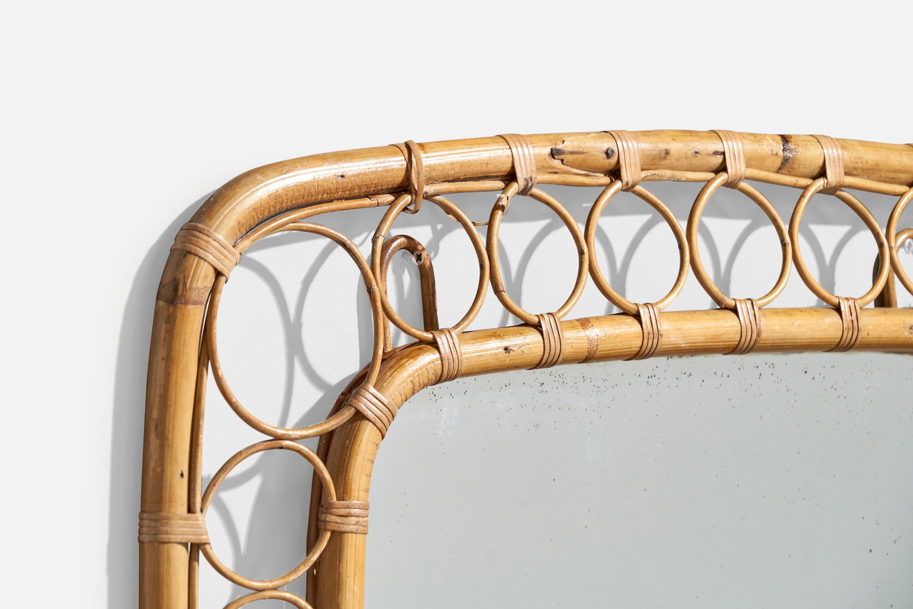 Italian Designer, Wall Mirror, Rattan, Bamboo, Mirror, Italy, 1960s In Good Condition For Sale In High Point, NC