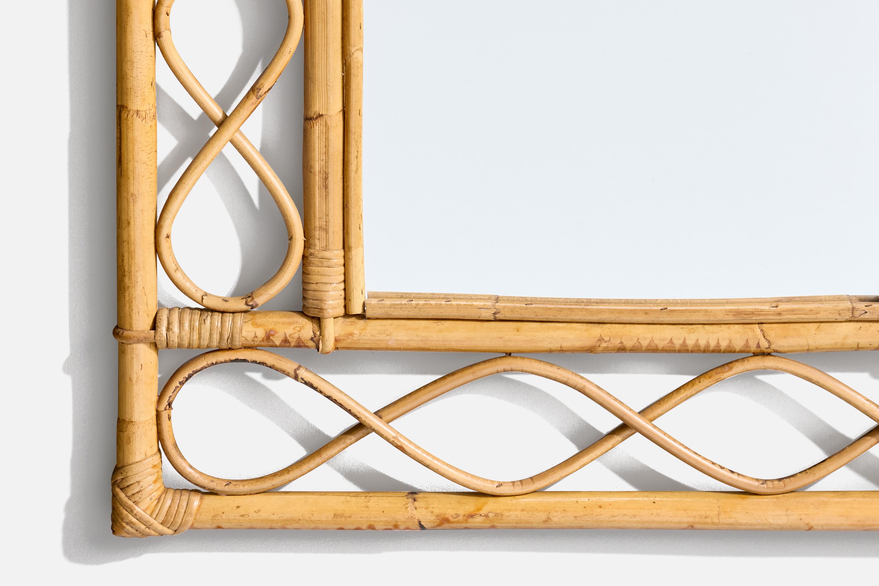 Bambou Designer italien, miroir mural, rotin, bambou, miroir, Italie, C.C. 1950s en vente