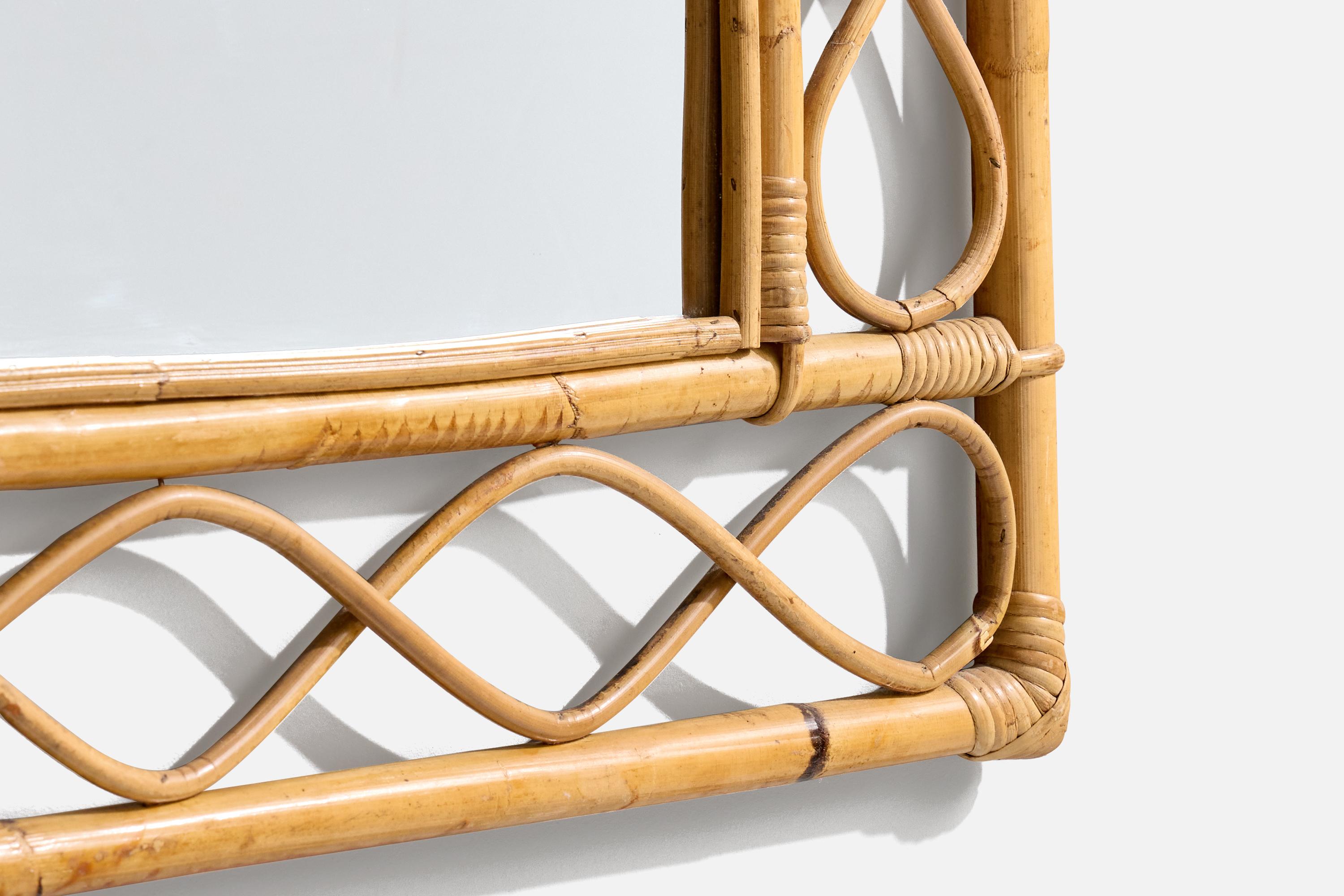 Designer italien, miroir mural, rotin, bambou, miroir, Italie, C.C. 1950s en vente 1