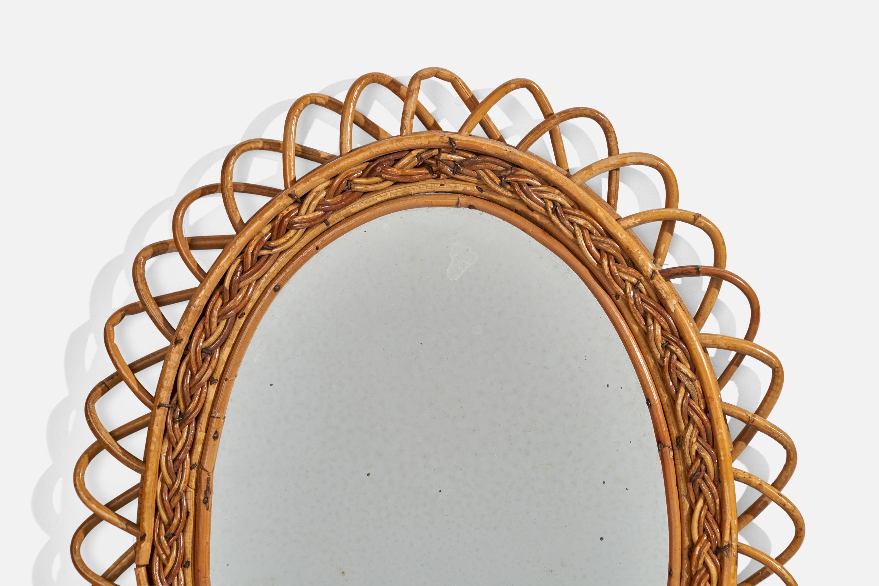 Diseñador italiano, Espejo de pared, ratán, Italia, años 50 en Bueno estado para la venta en High Point, NC