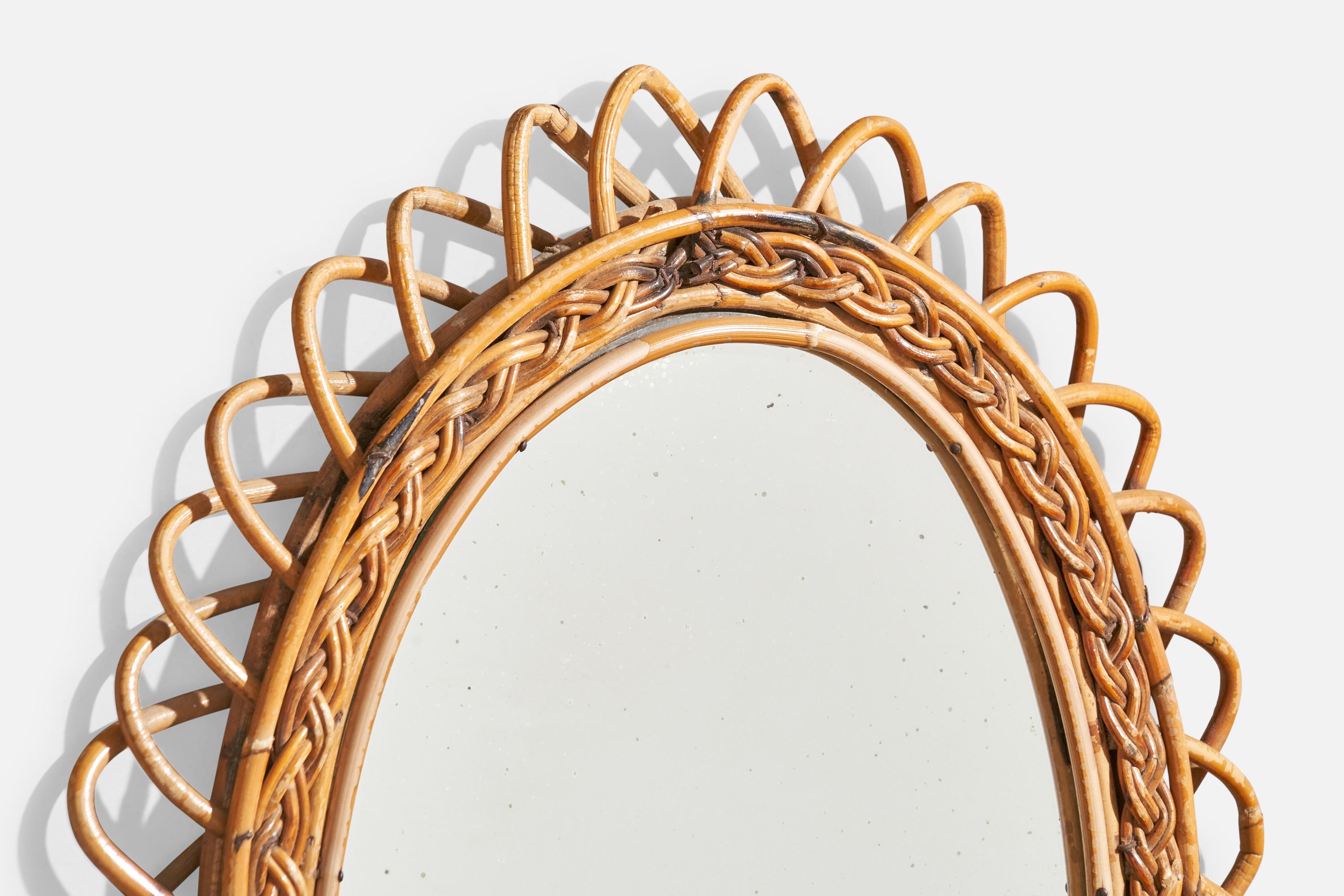 Specchio da parete di design italiano, Rattan, Italia, anni '60 In condizioni buone in vendita a High Point, NC