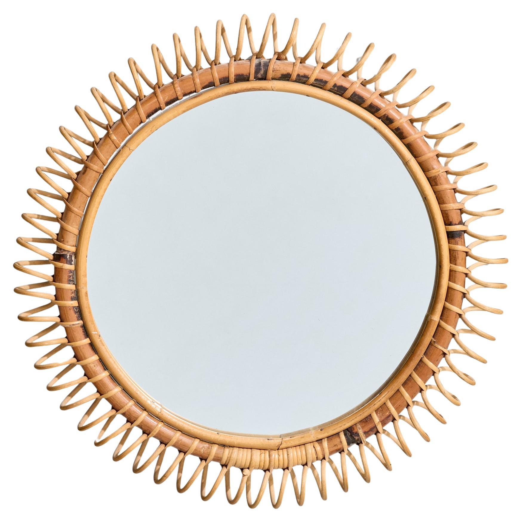 Italienischer italienischer Designer, Wandspiegel, Rattan, Spiegelglas, Italien, 1950er Jahre