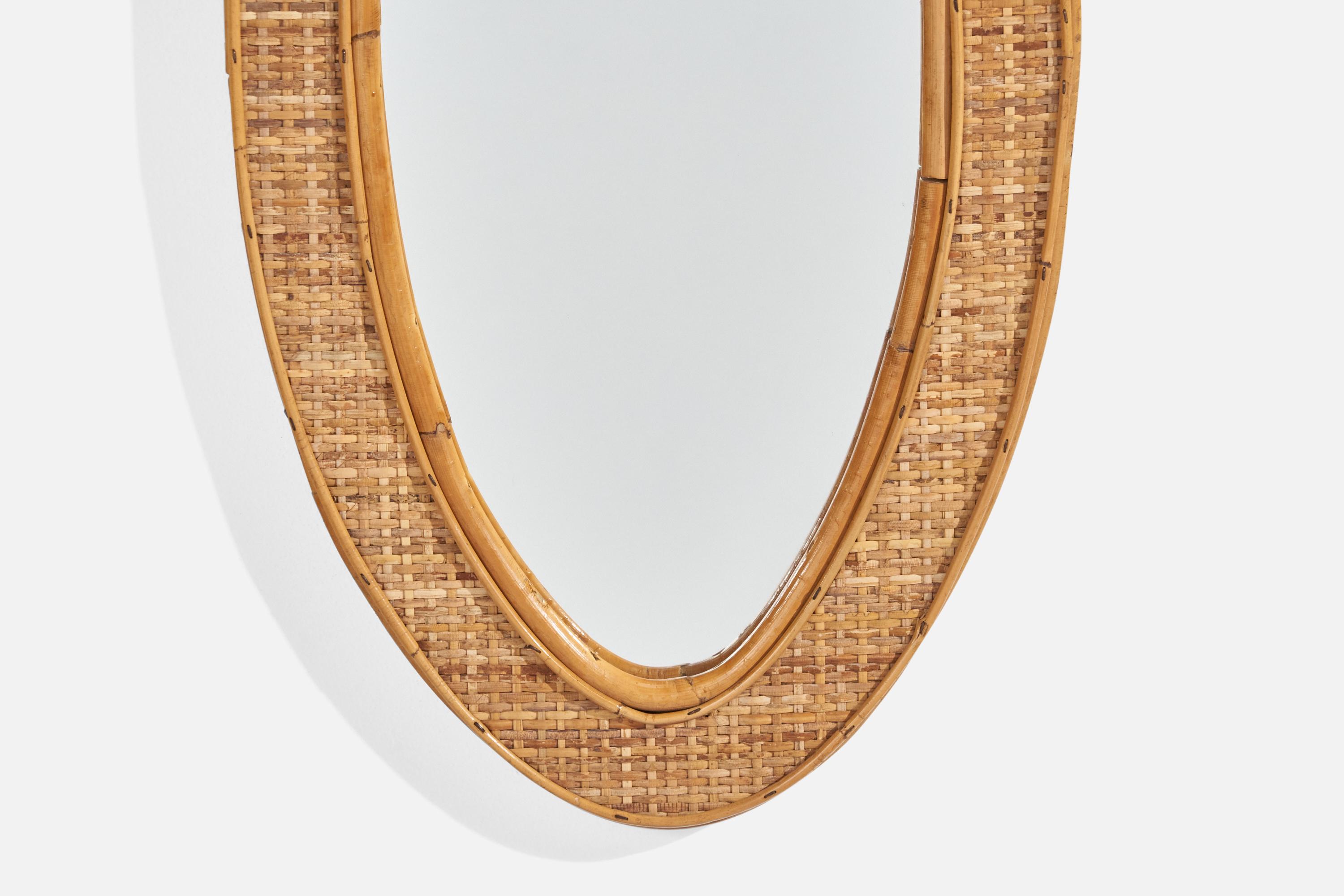 Miroir Designer italien, miroir mural, rotin, verre de miroir, Italie, années 1970 en vente