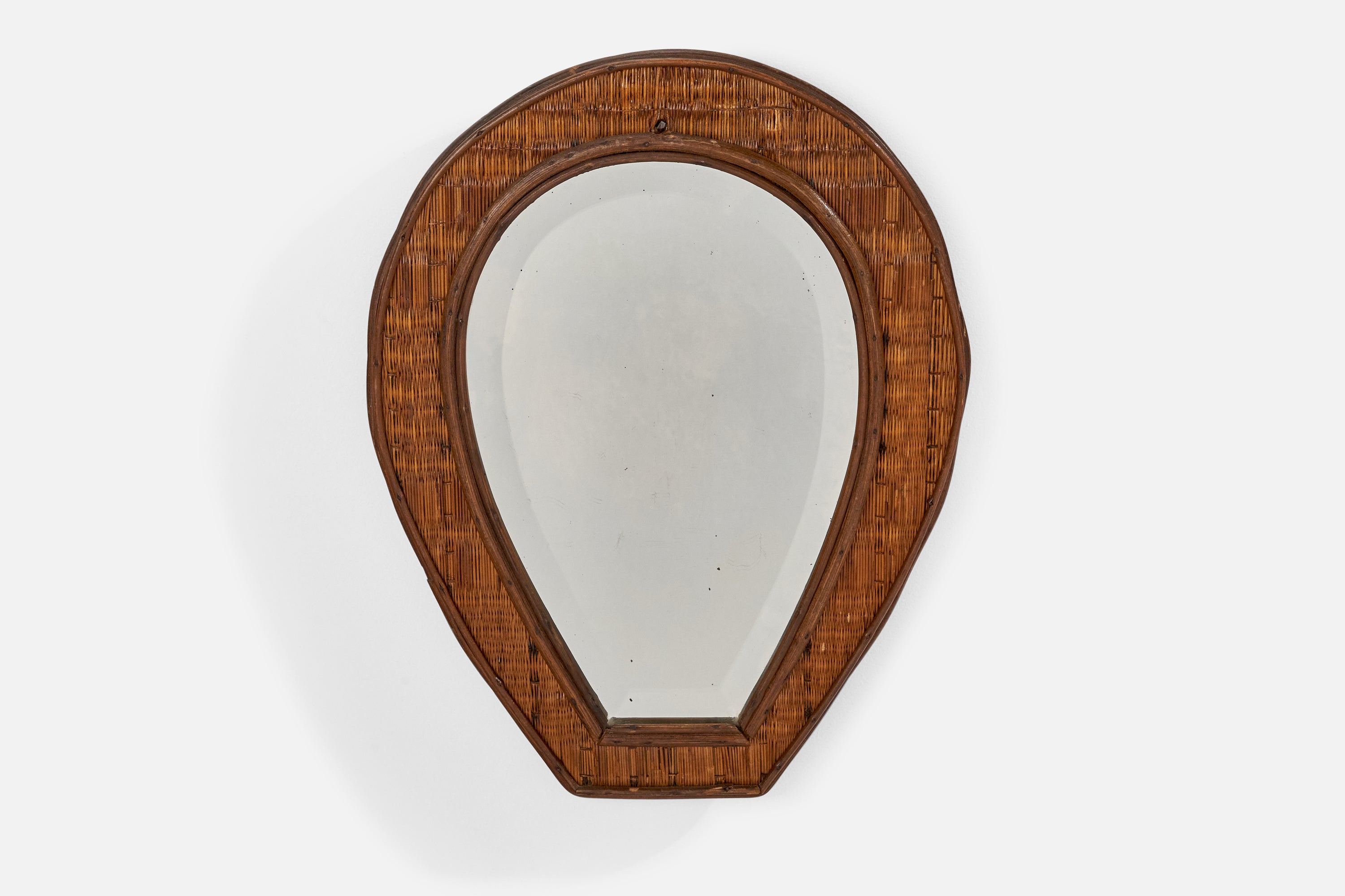 Italienischer italienischer Designer, Wandspiegel, Rattan, Spiegelglas, Italien, um 1940er Jahre