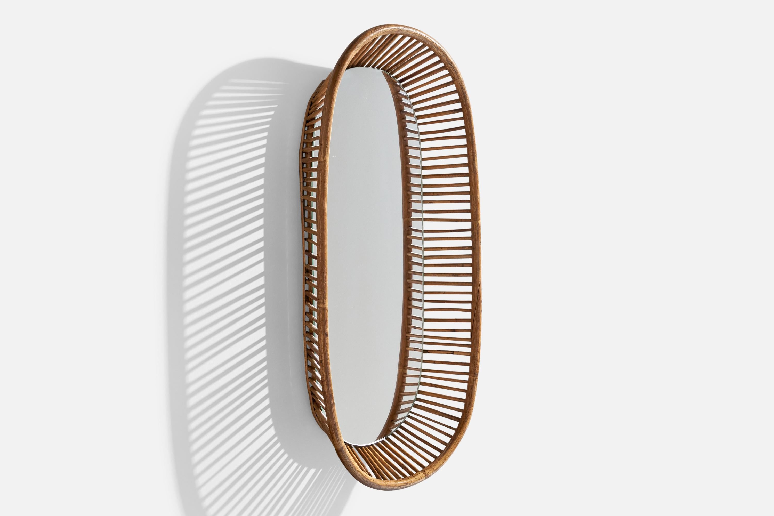 Mid-Century moderno Specchio da parete di design italiano, rattan, vetro a specchio, Italia, 1950 ca. in vendita
