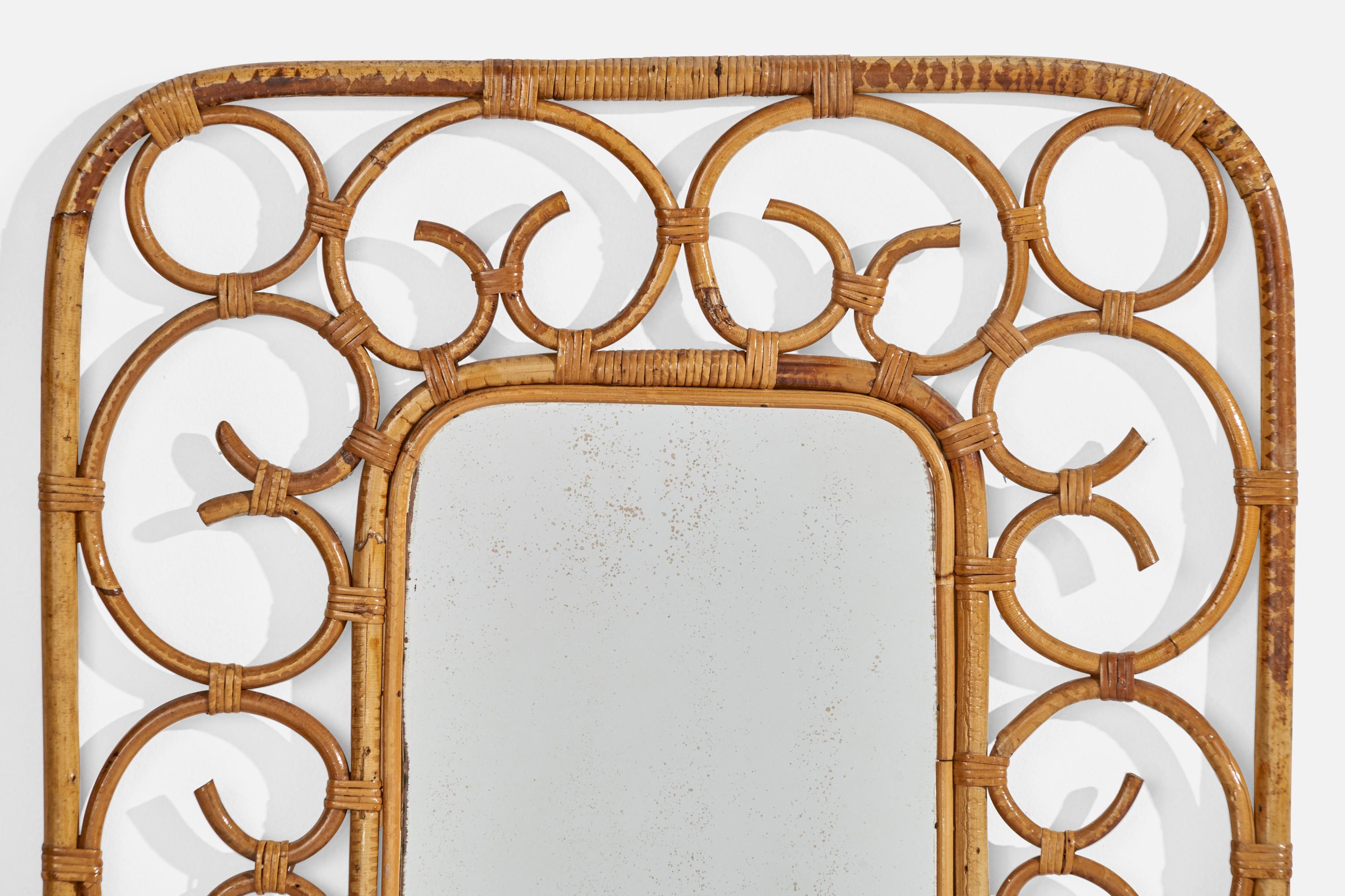 Rotin Miroir mural de designer italien, rotin, miroir en verre, Italie, c.1950s en vente