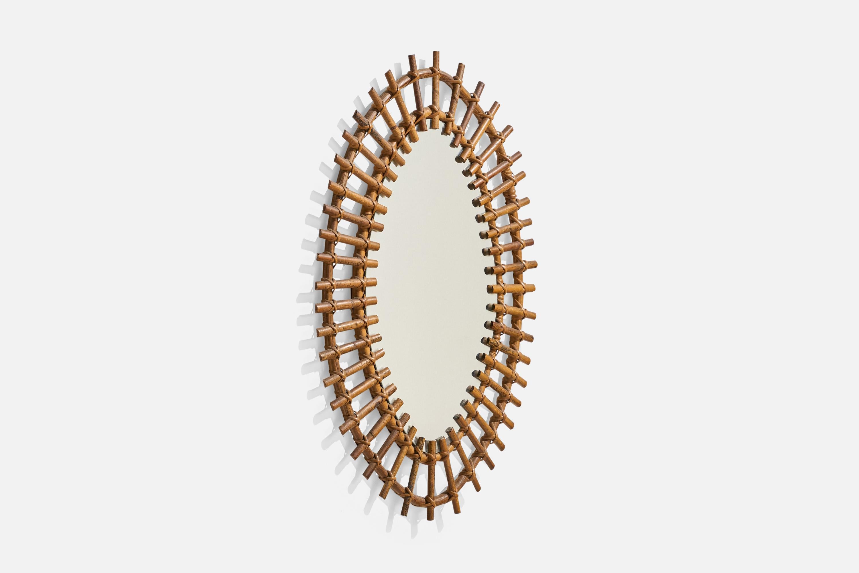 Mid-Century Modern Designer italien, miroir mural, rotin, verre miroir, Italie, vers les années 1950 en vente