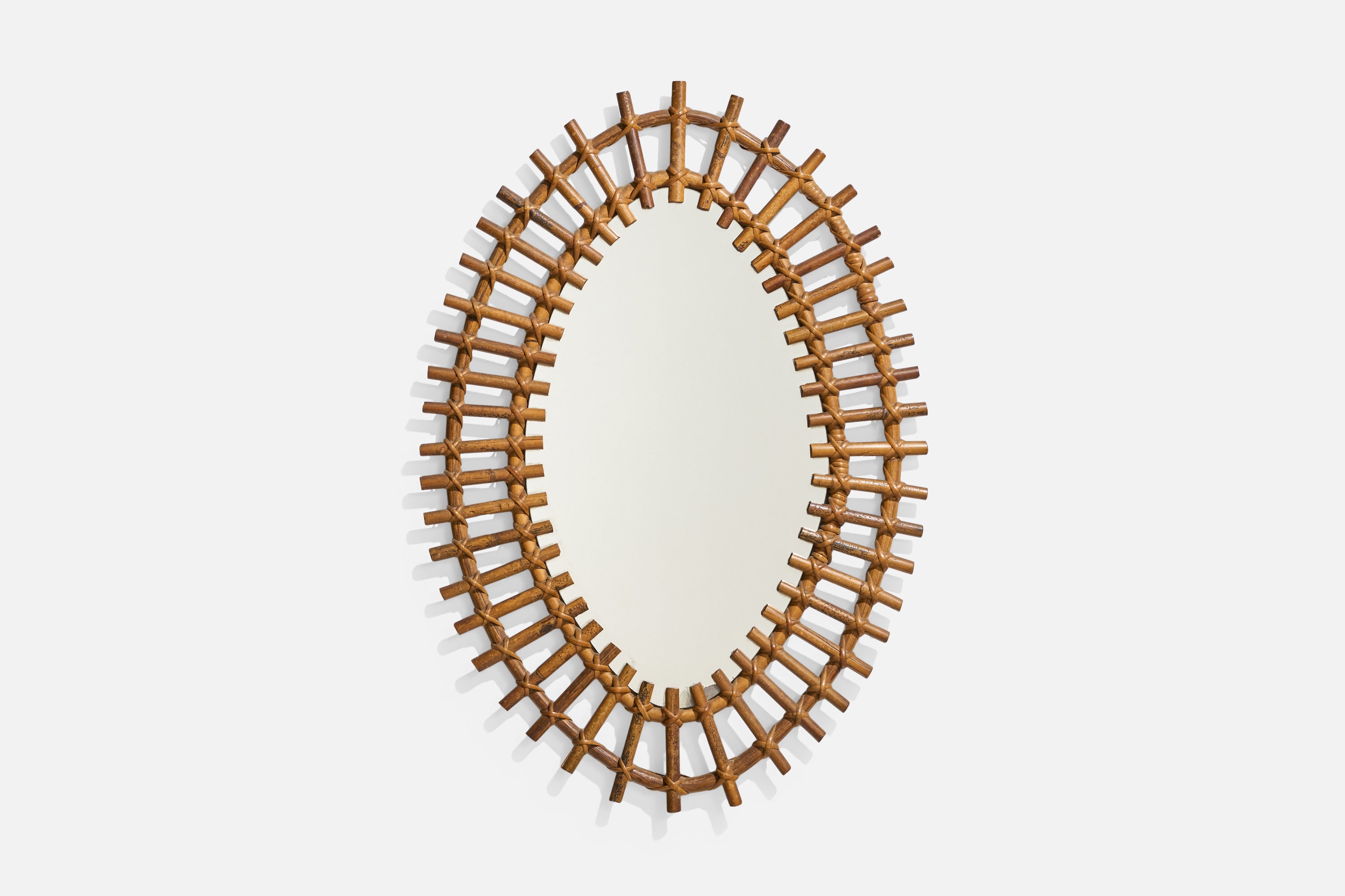 Diseñador italiano, Espejo de pared, ratán, espejo de cristal, Italia, c. 1950