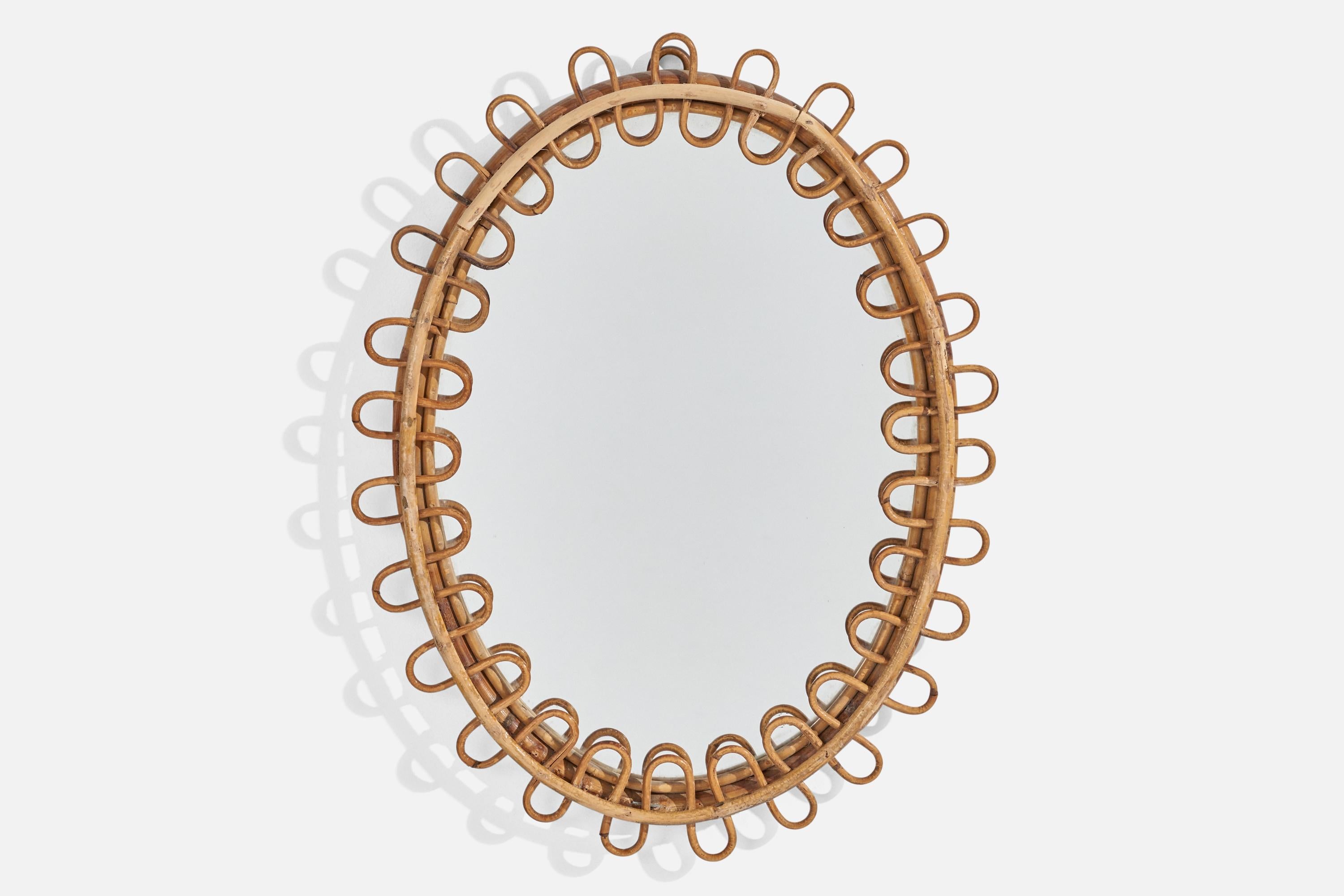 Wandspiegel aus Rattan, entworfen und hergestellt von einem italienischen Designer, Italien, ca. 1960er Jahre.
  
