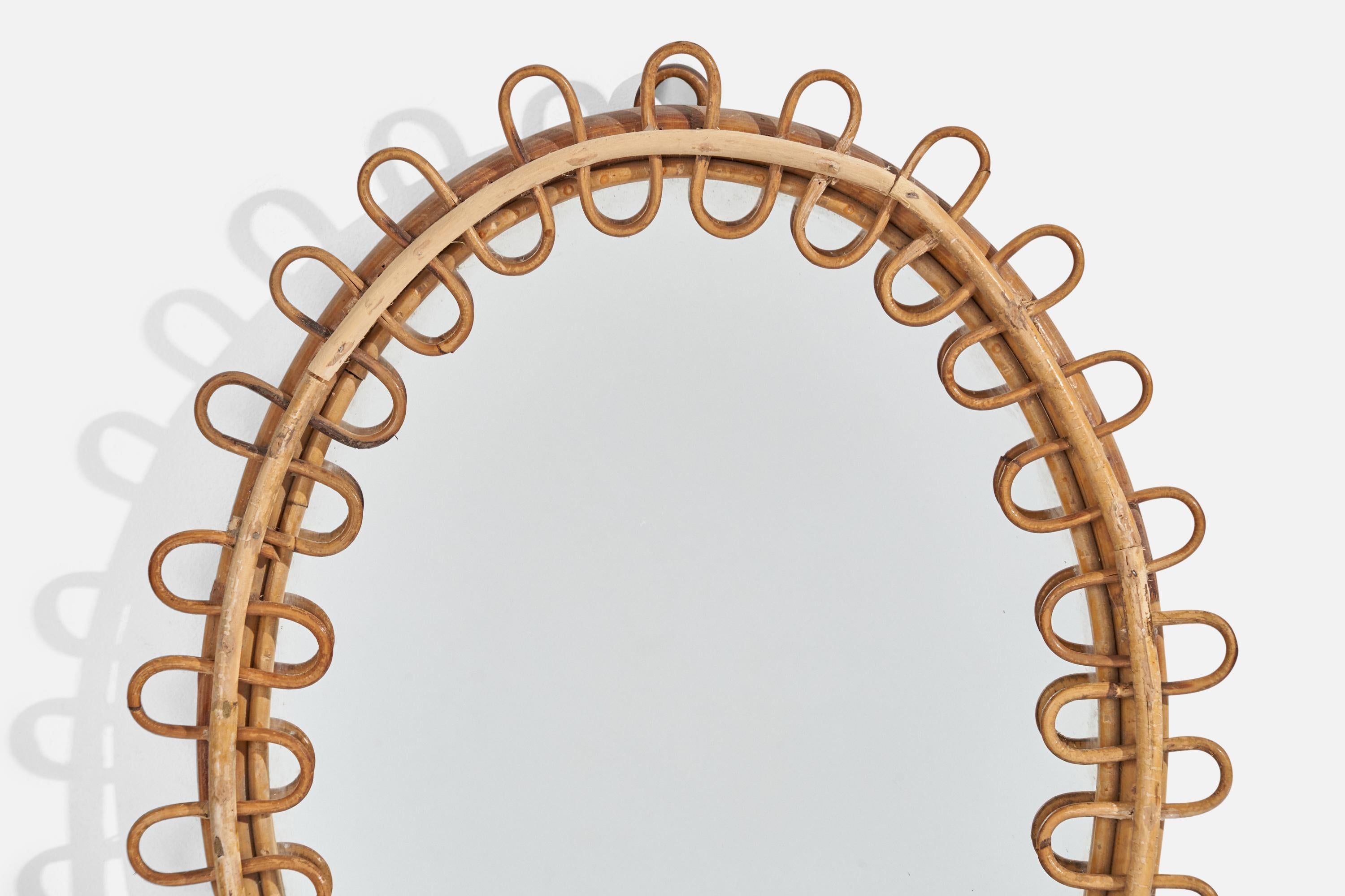Italienischer Designer, Wandspiegel, Rattan, Spiegelglas, Italien, ca. 1960er Jahre (Mitte des 20. Jahrhunderts) im Angebot