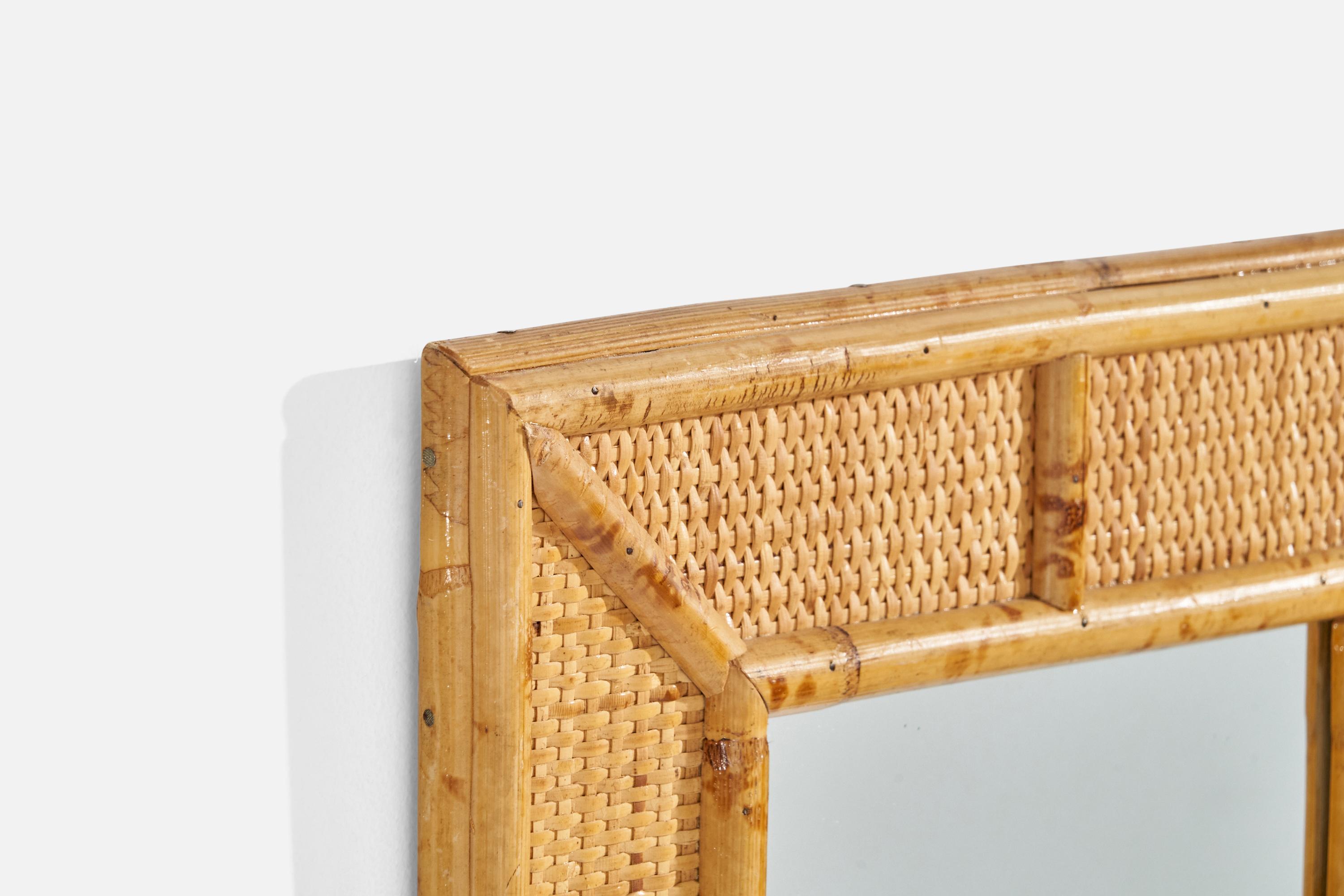 Diseñador Italiano, Espejo de Pared, Ratán, Espejo de Cristal, Italia, C. 1960s mediados del siglo XX en venta