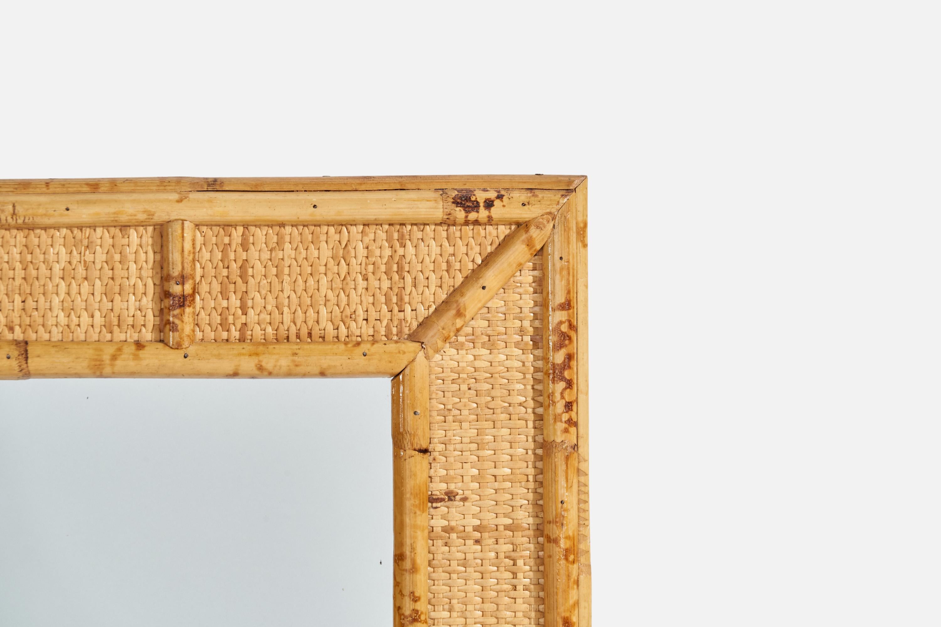 Diseñador Italiano, Espejo de Pared, Ratán, Espejo de Cristal, Italia, C. 1960s en venta 1