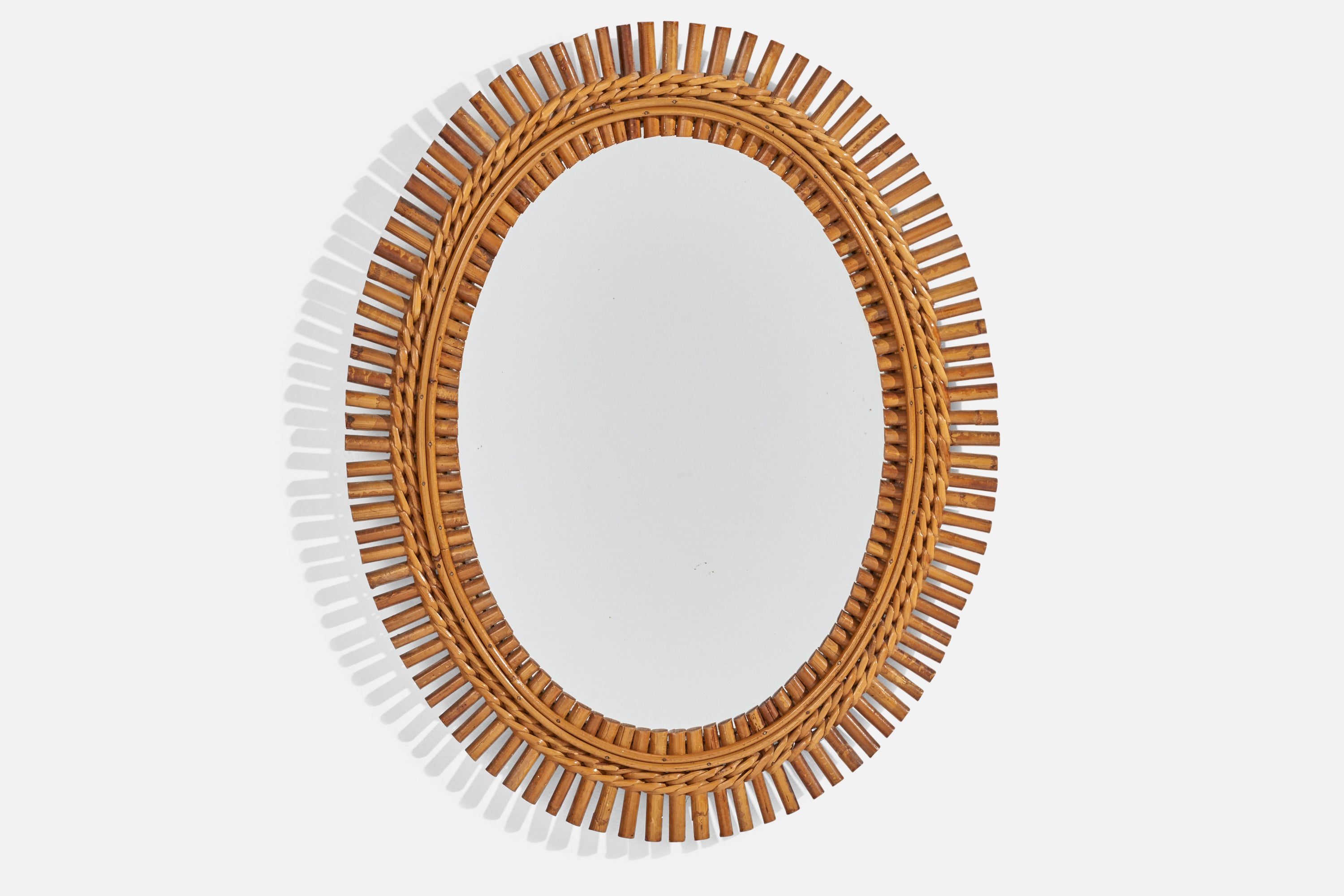 Italienischer Designer, Wandspiegel, Rattan, Spiegelglas, Italien, ca. 1960er Jahre