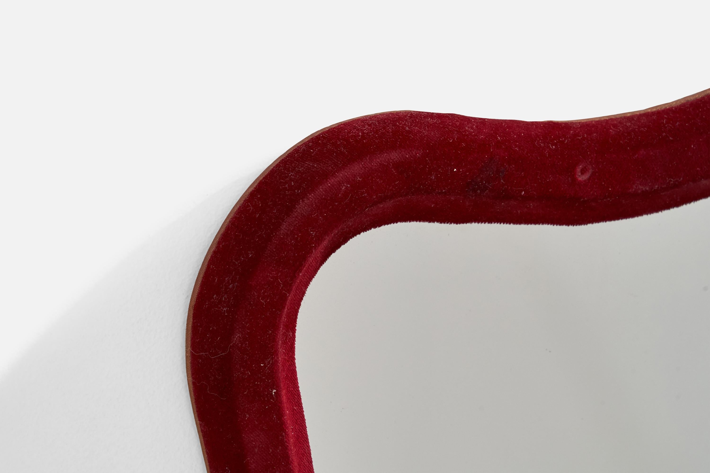 Diseñador italiano, espejo de pared, terciopelo rojo, espejo de cristal, Italia, años 70 Italiano