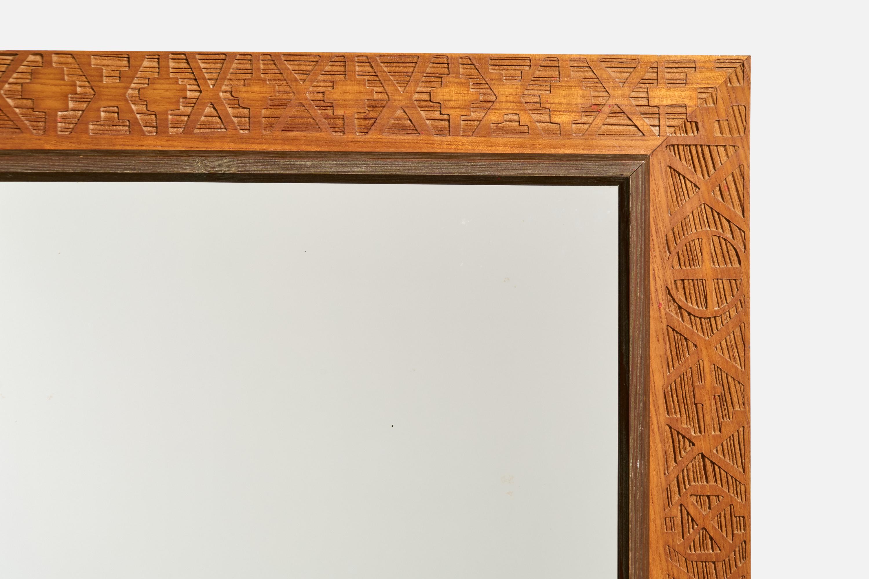 Specchio da parete di design italiano, Wood, Italia, anni '30 In condizioni buone in vendita a High Point, NC