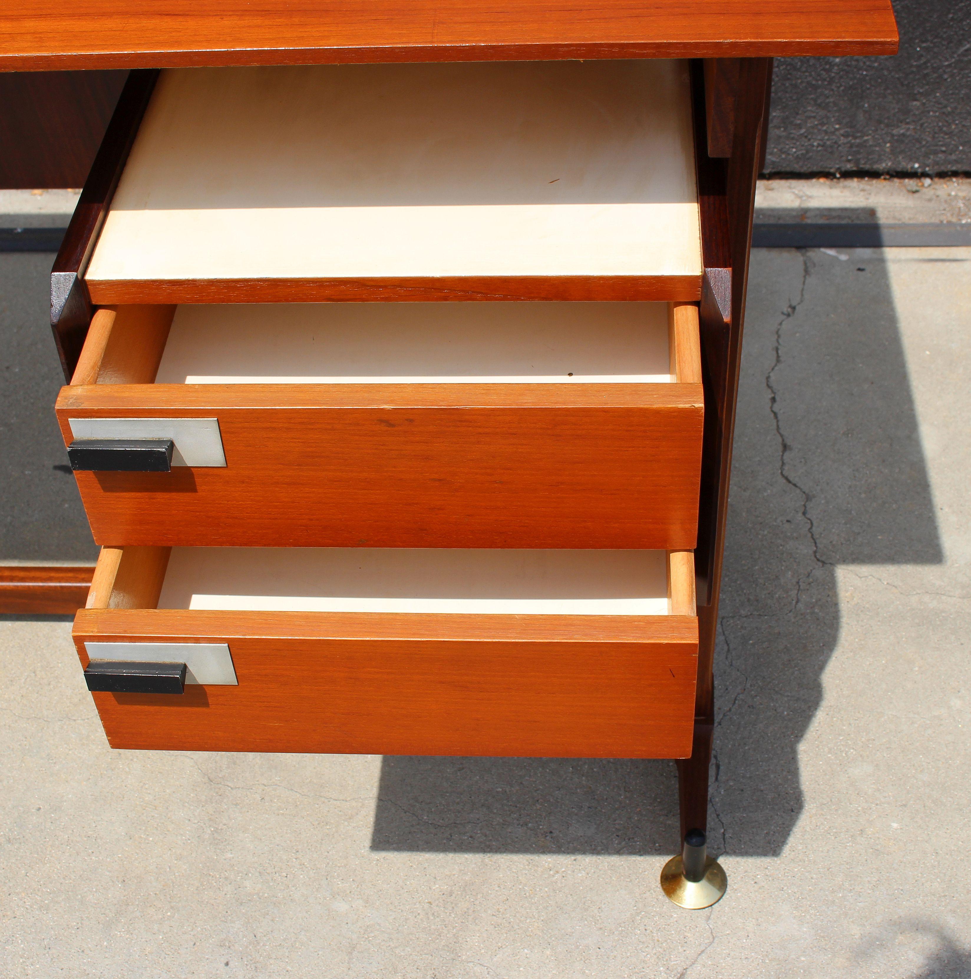 Mid-Century Modern Italian Desk and the Chair Attributed to Ico Parisi