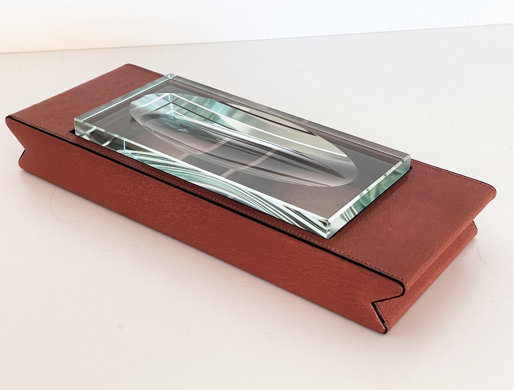 Italienische Schreibtischbox aus Leder und geschliffenem Glas, 1970er Jahre im Angebot 10
