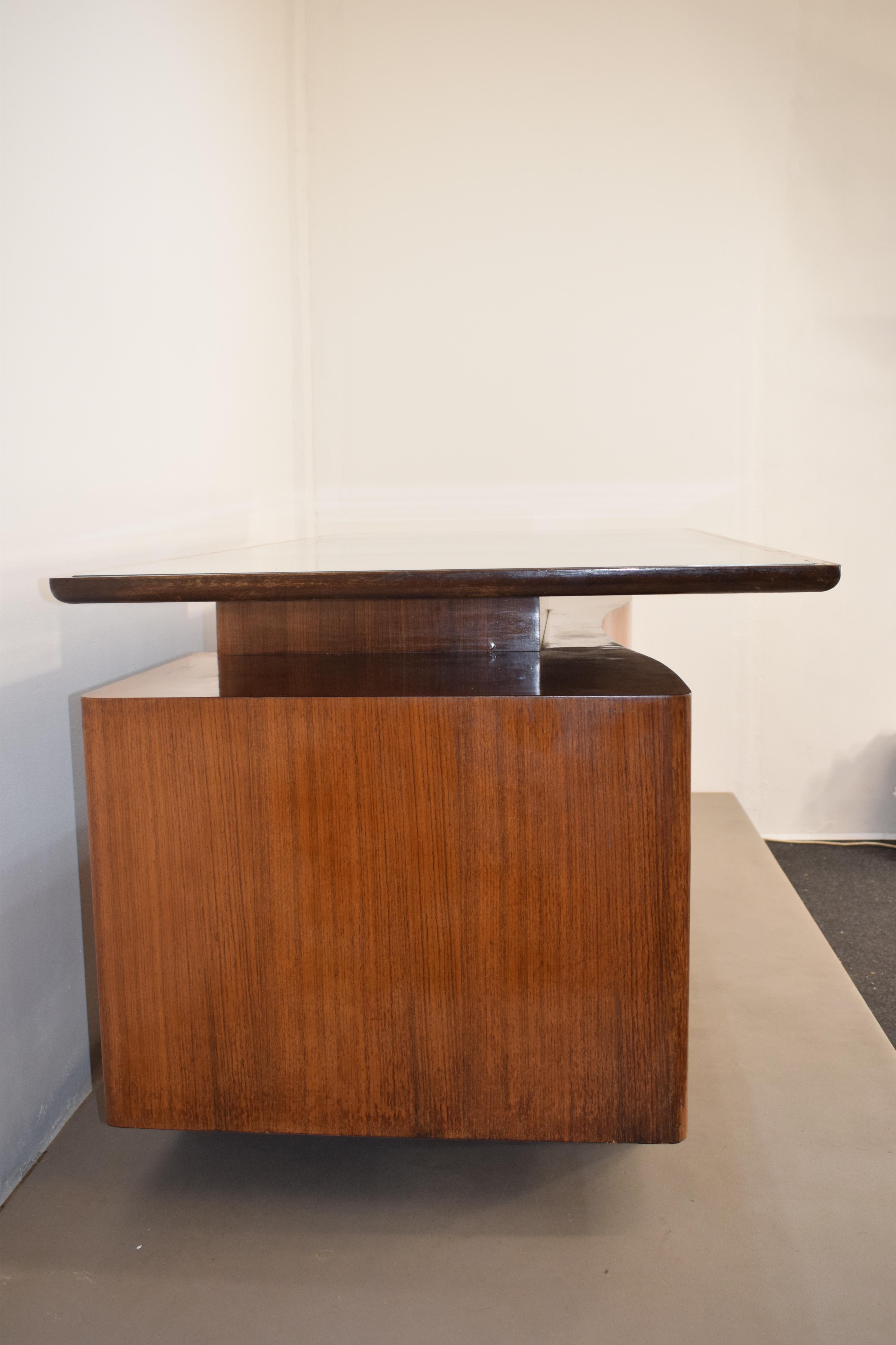 Italian Desk by Gio Ponti Attributed, 1950s For Sale 7