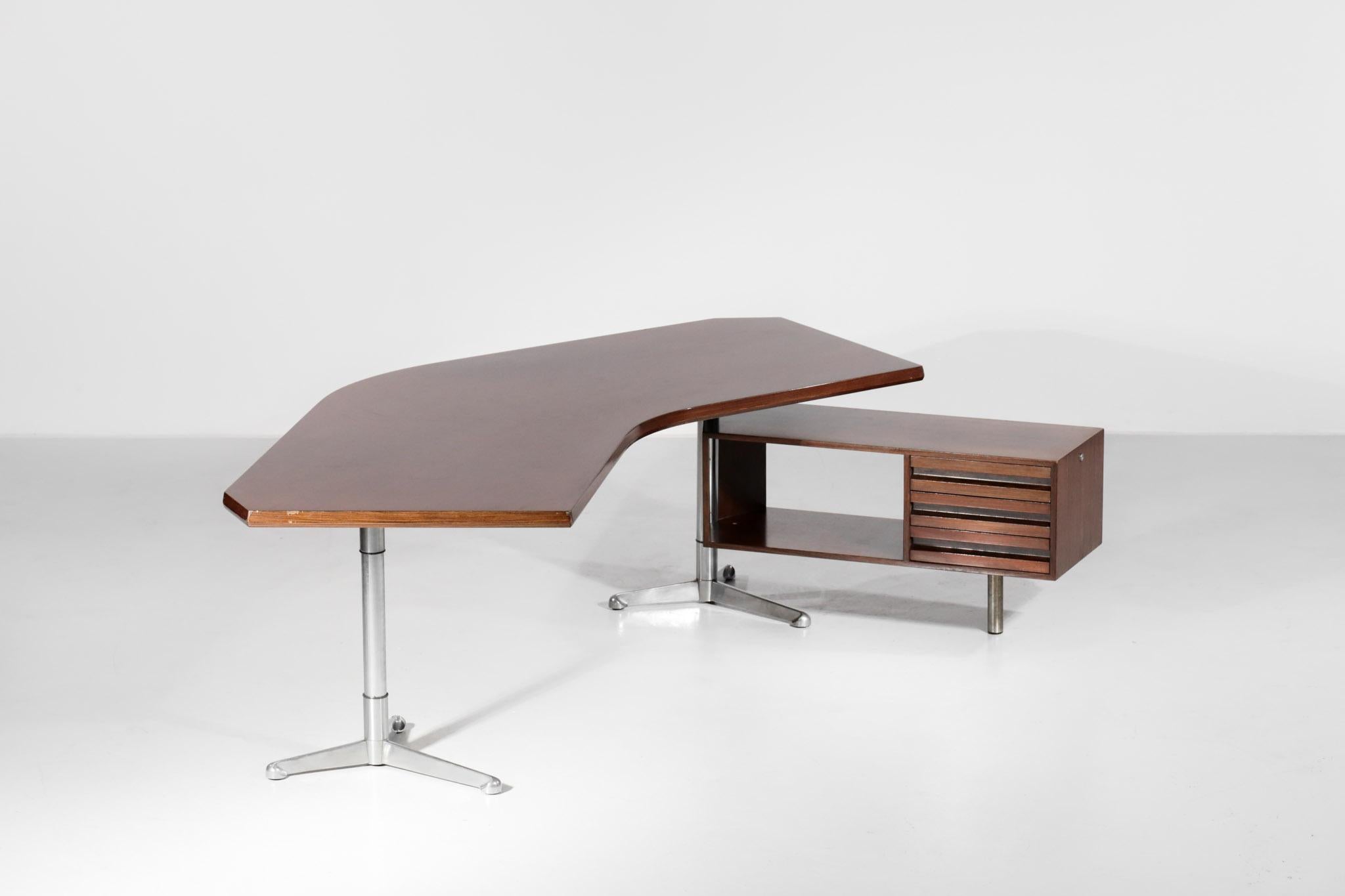 Italian Desk by Osvaldo Borsani for Tecno Midcentury Design T96 Boomerang 1950s 3