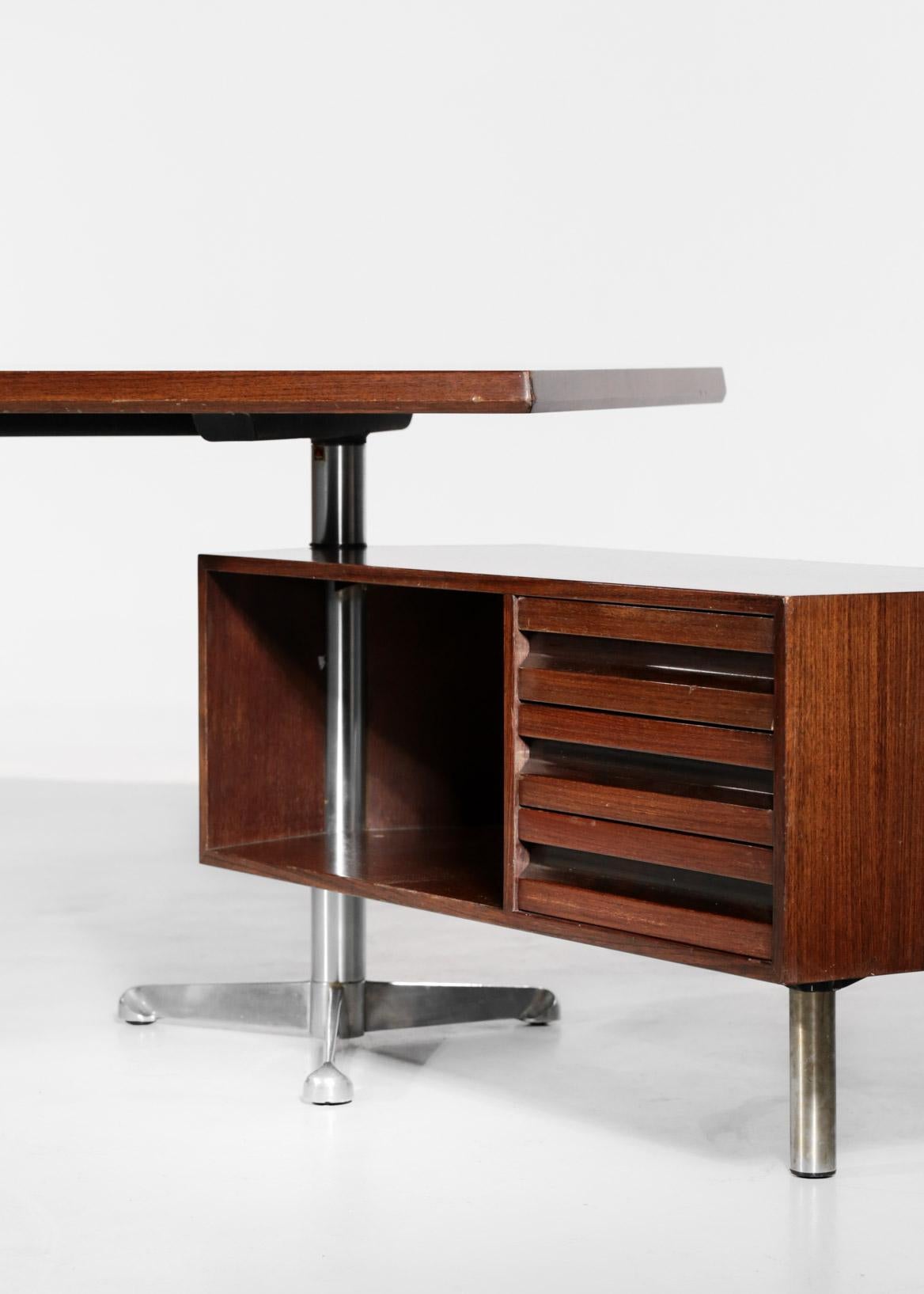 Mid-Century Modern Italian Desk by Osvaldo Borsani for Tecno Midcentury Design T96 Boomerang 1950s