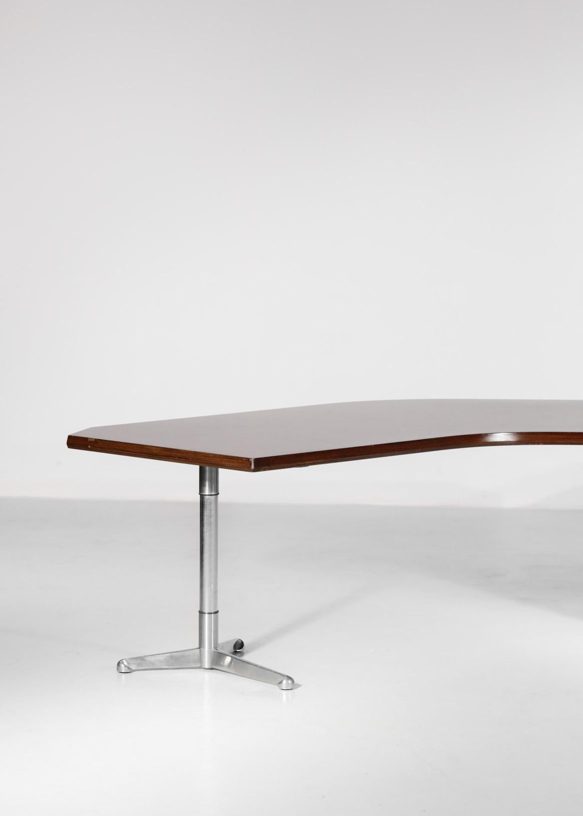 Mid-20th Century Italian Desk by Osvaldo Borsani for Tecno Midcentury Design T96 Boomerang 1950s