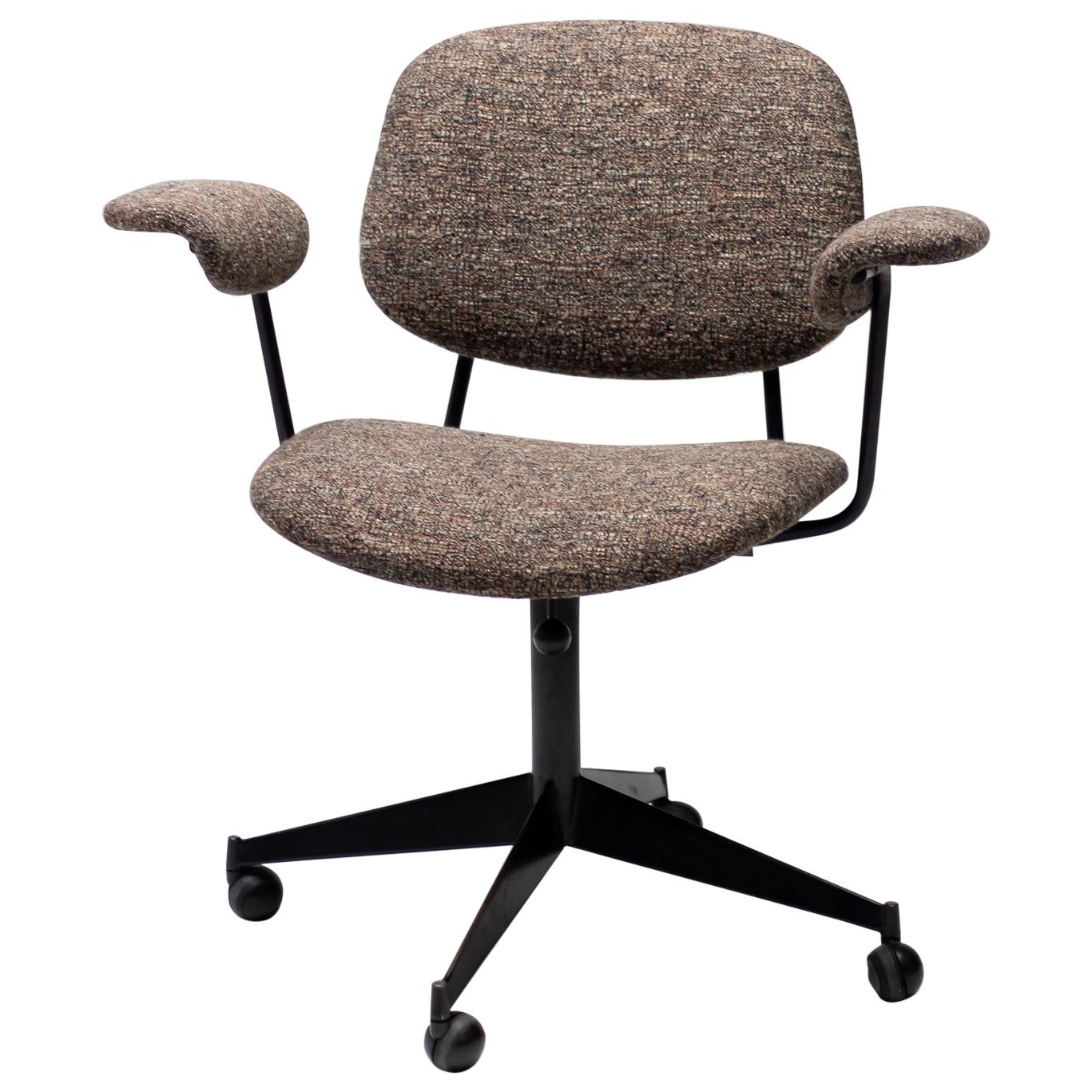 Vintage Lucite/Chrome/White Vinyl Desk/Vanity Chair at 1stDibs