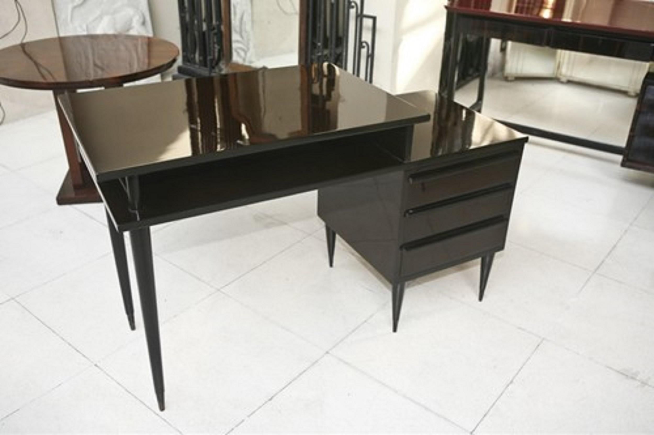 Wood Italian Desk from the 60s For Sale