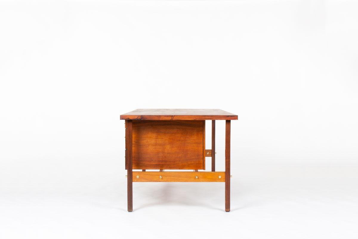 Italiano Scrivania italiana in palissandro e ottone 1960 in vendita