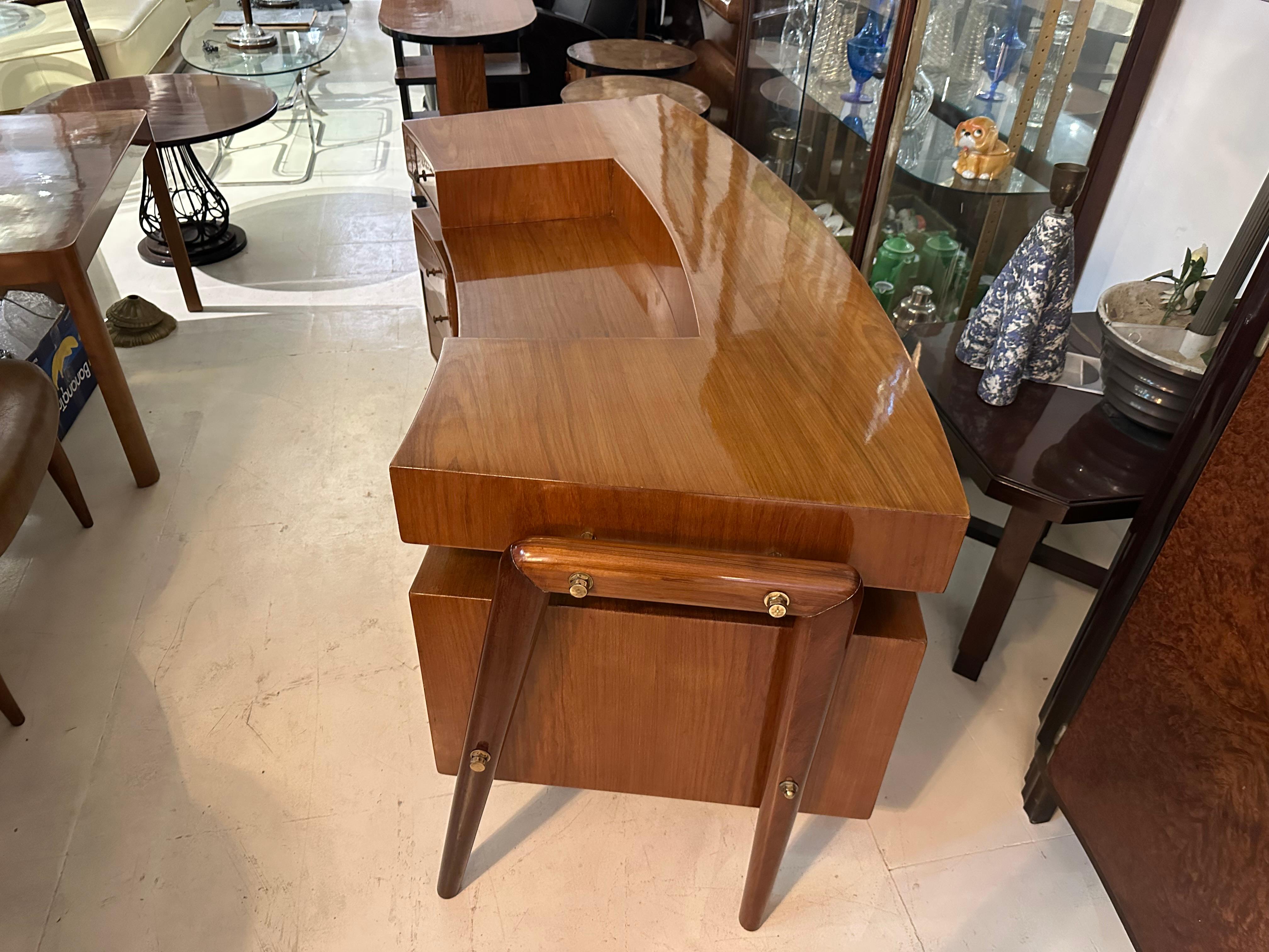 Italiano Scrivania italiana in Wood degli anni '70 in vendita