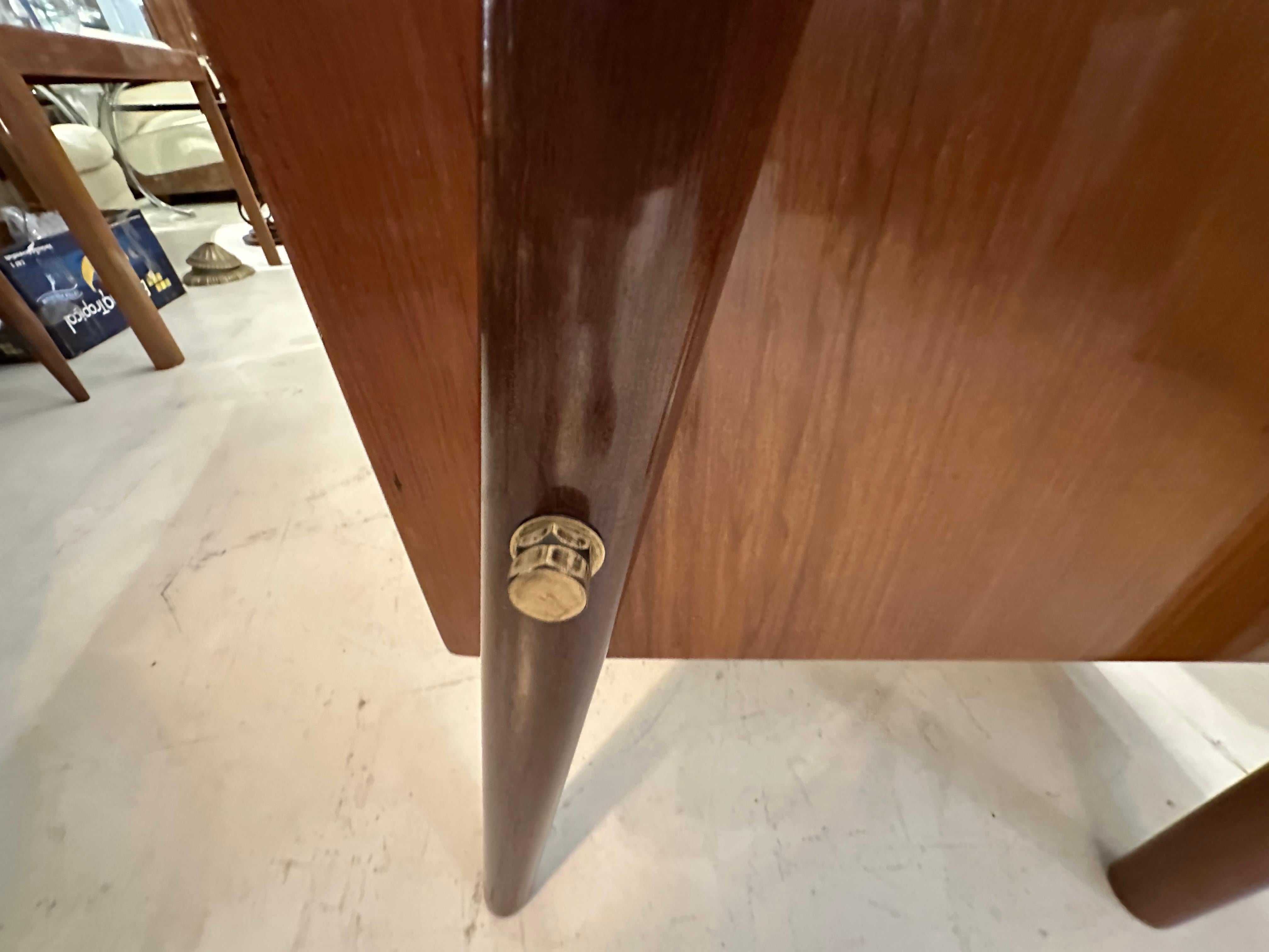 Legno Scrivania italiana in Wood degli anni '70 in vendita