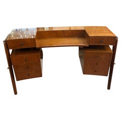 Escritorio italiano de madera de los años 70
