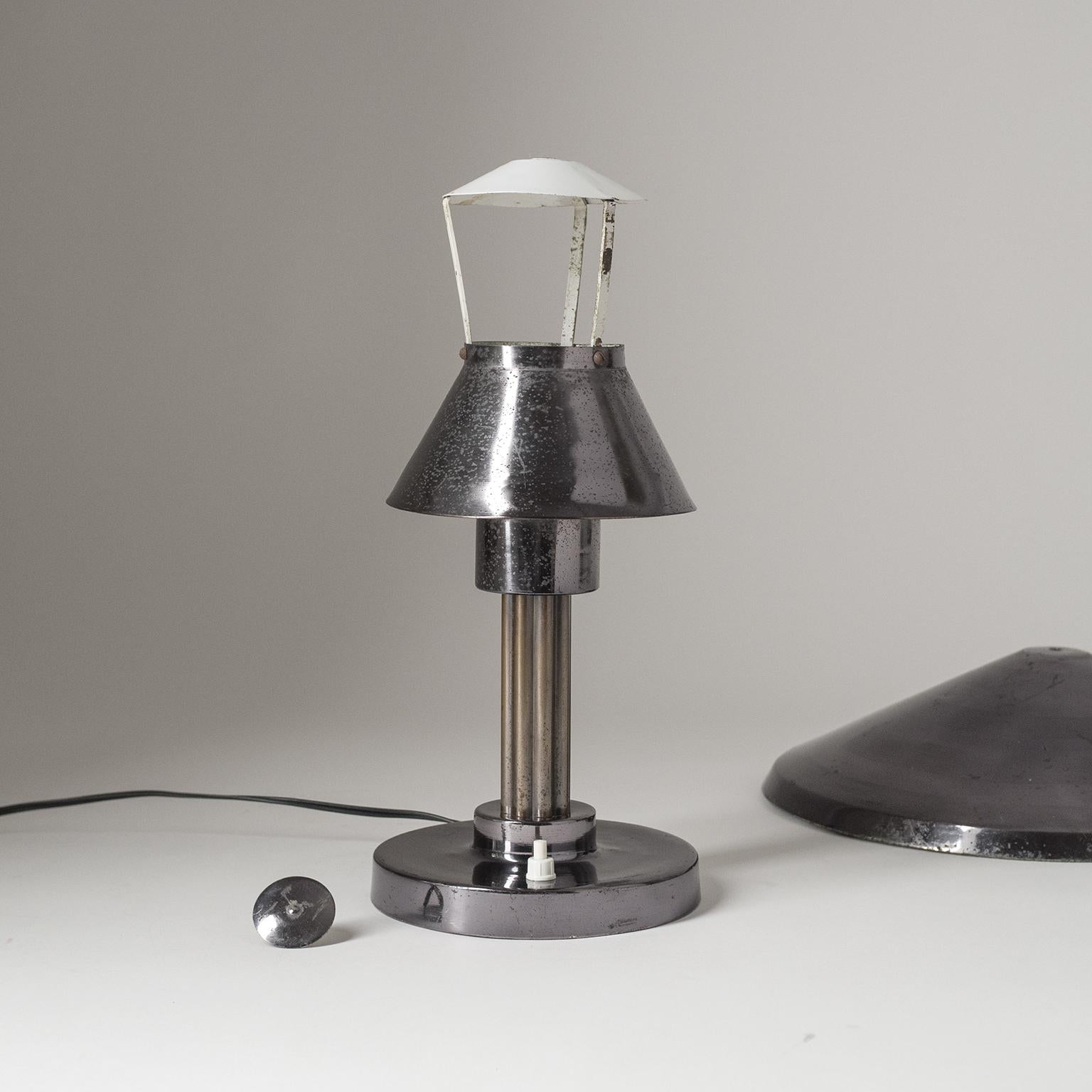 Italian Desk Lamp, 1950s, Patinated Nickel For Sale 4