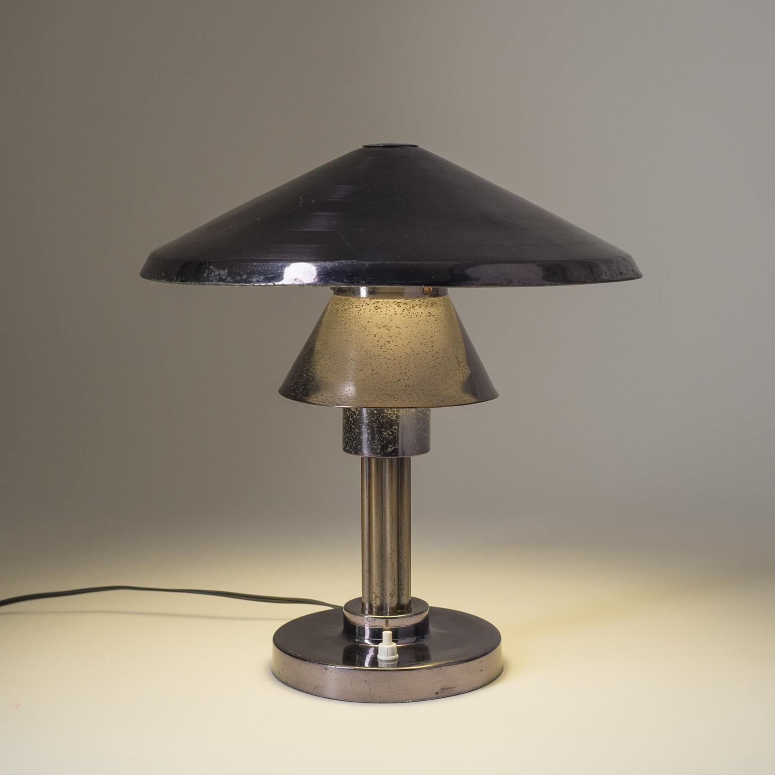 Italian Desk Lamp, 1950s, Patinated Nickel For Sale 2