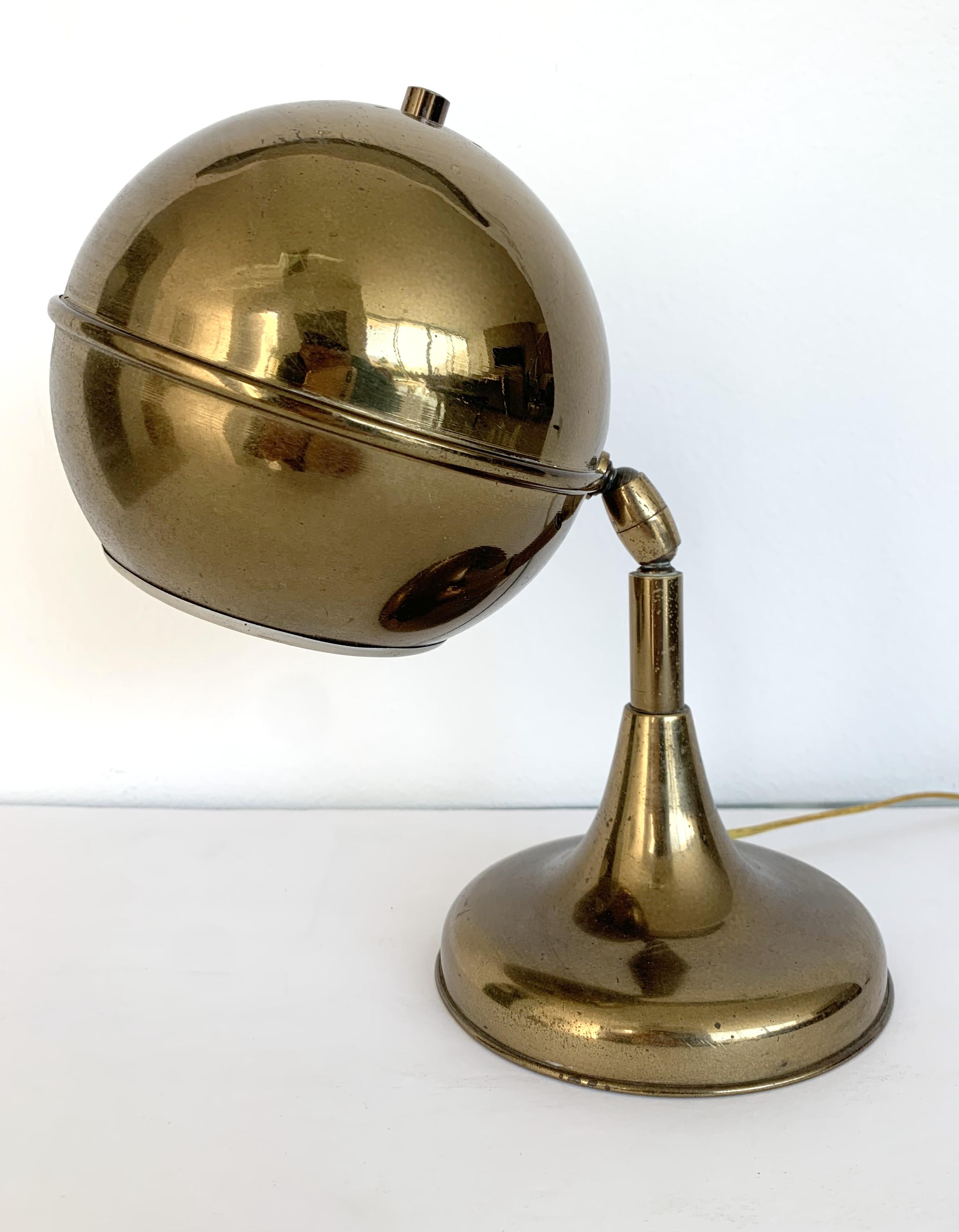 Vintage Italian desk lamp in brass body with adjustable neck, made in Italy, circa 1960s
1 light / E12 or E14 type / max 40W
Measures: height 12 inches, diameter 6 inches
1 in stock in Palm Springs currently ON HOLIDAY SALE for $719 !!
Order