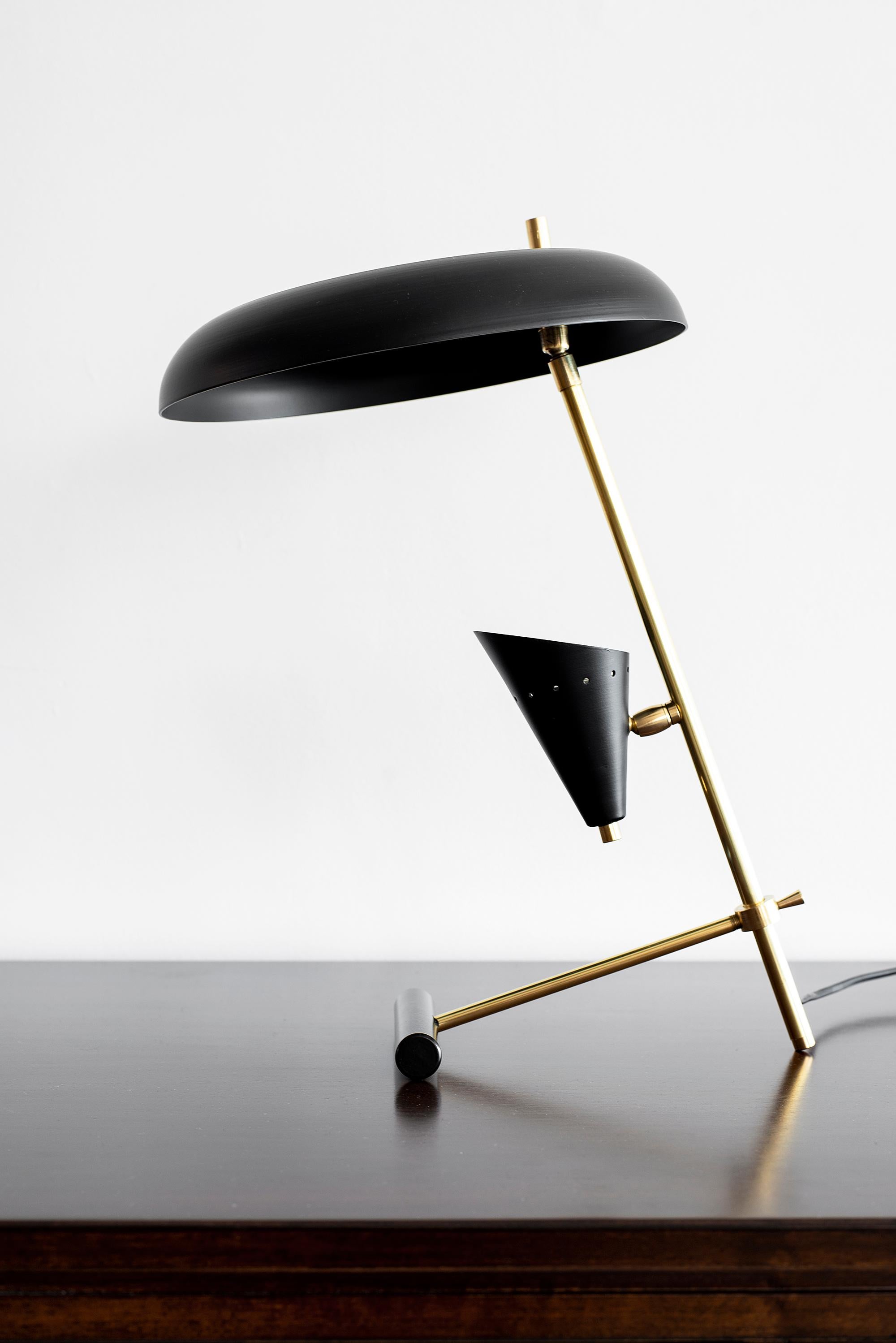 Newly produced in Italy - architectural desk lamp in the style of Gino Sarfatti.
Newly rewired.