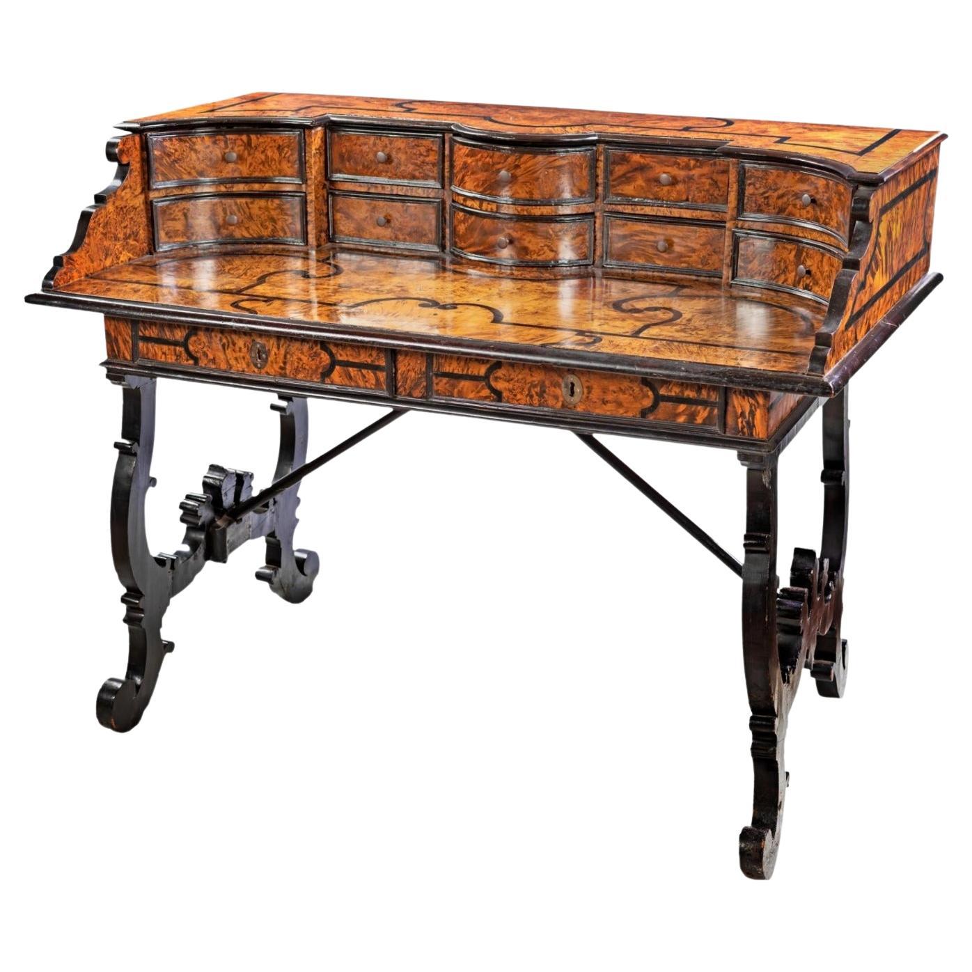 Italian Desk Veneered in Walnut Briar, Lombardy, 17th Century