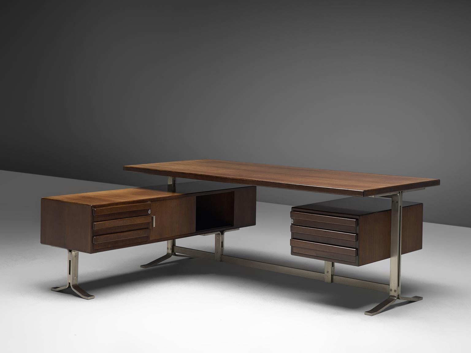 Desk with retour, in walnut and metal, Italy 1960s.

Large desk and return. The frame is made of metal, which forms a beautiful combination with the walnut compartments and table top. Both sides of the desks are equipped with three drawers. 
This