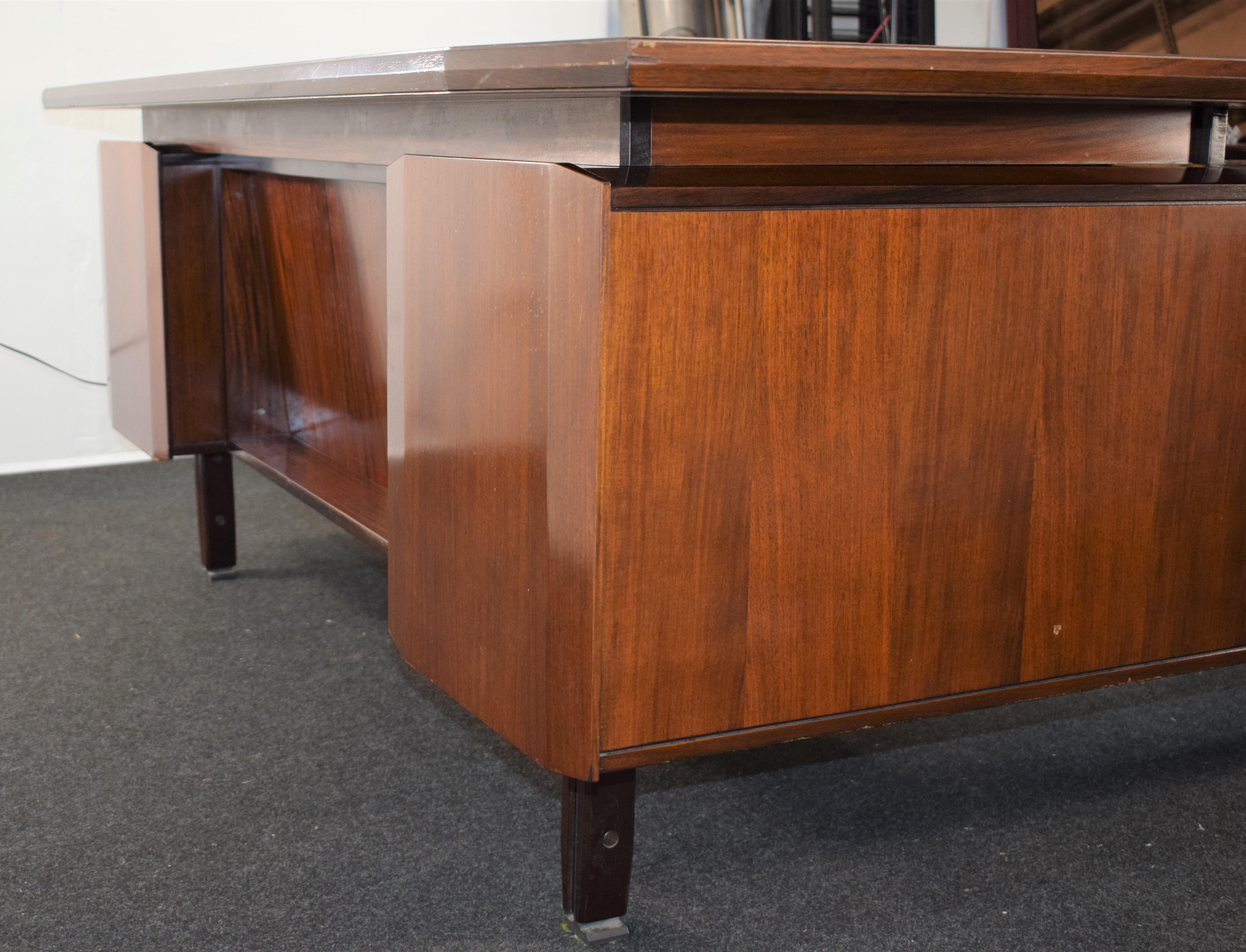 Italian Desk, Wood and Metal, 1960s 8